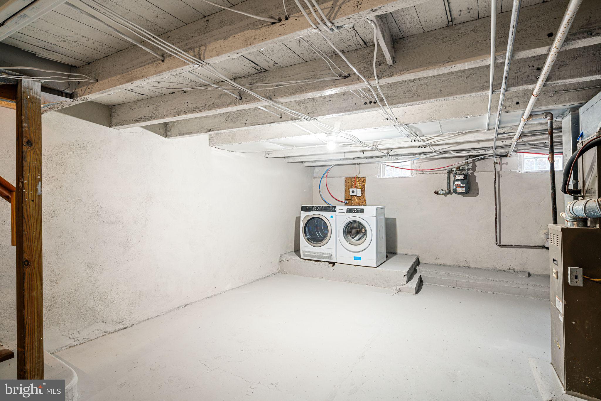 POINT BREEZE - Residential Lease