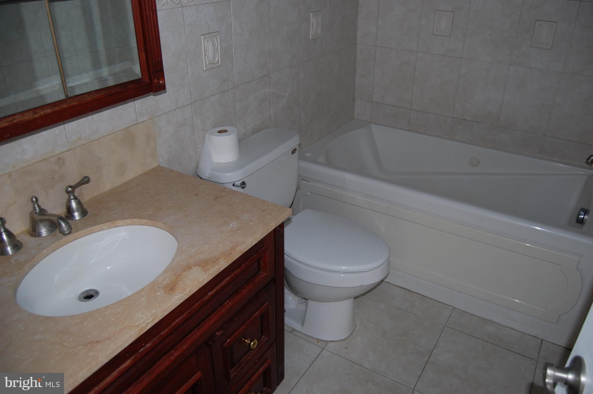 TOWERS IN WESTCHESTER - Residential Lease