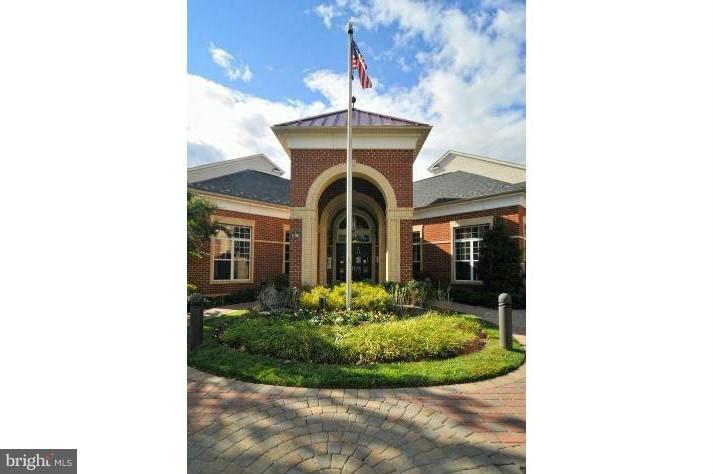 FAIRFAX RIDGE - Residential