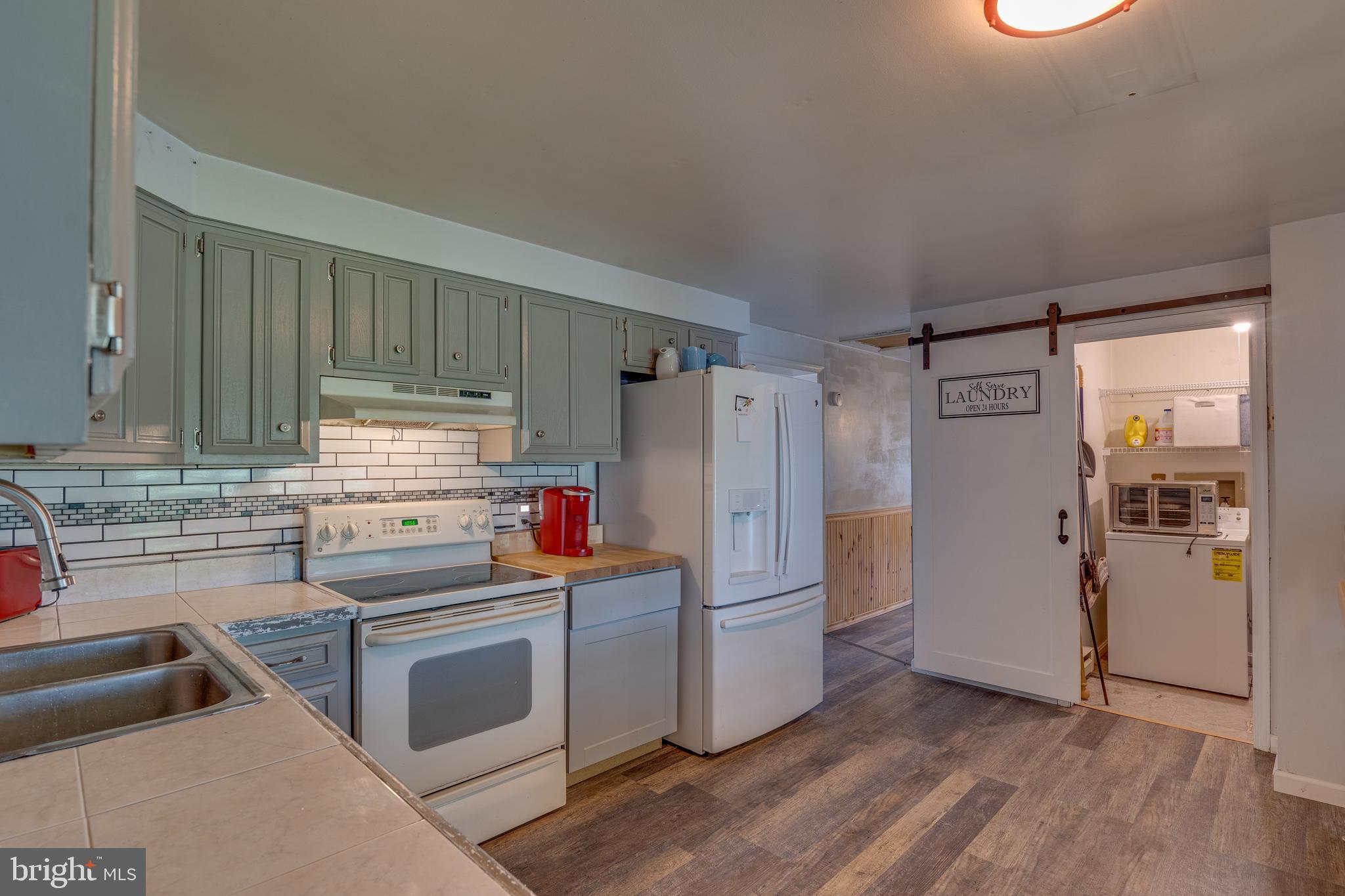 ORCHARD HILLS - Residential