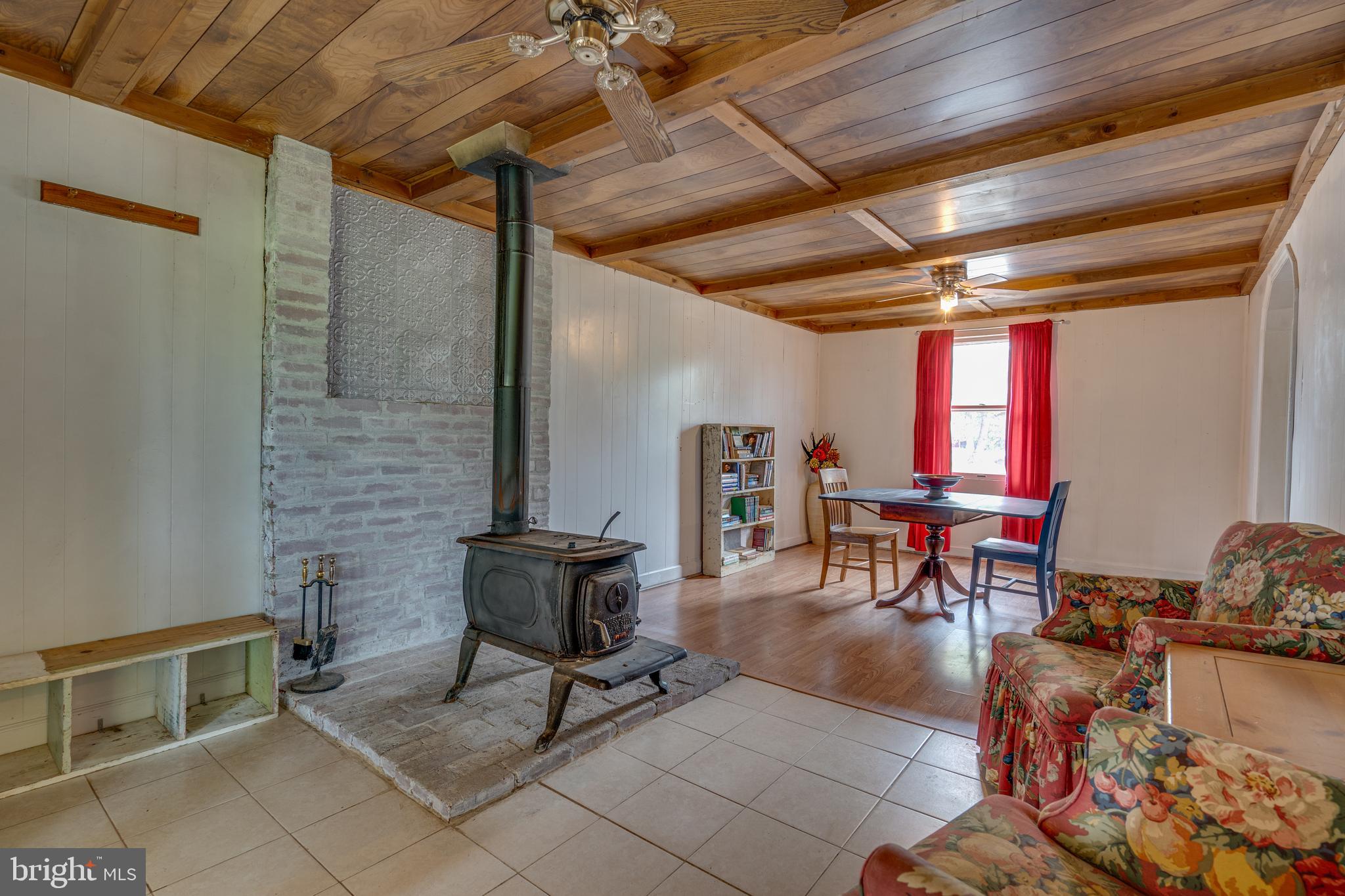 ORCHARD HILLS - Residential