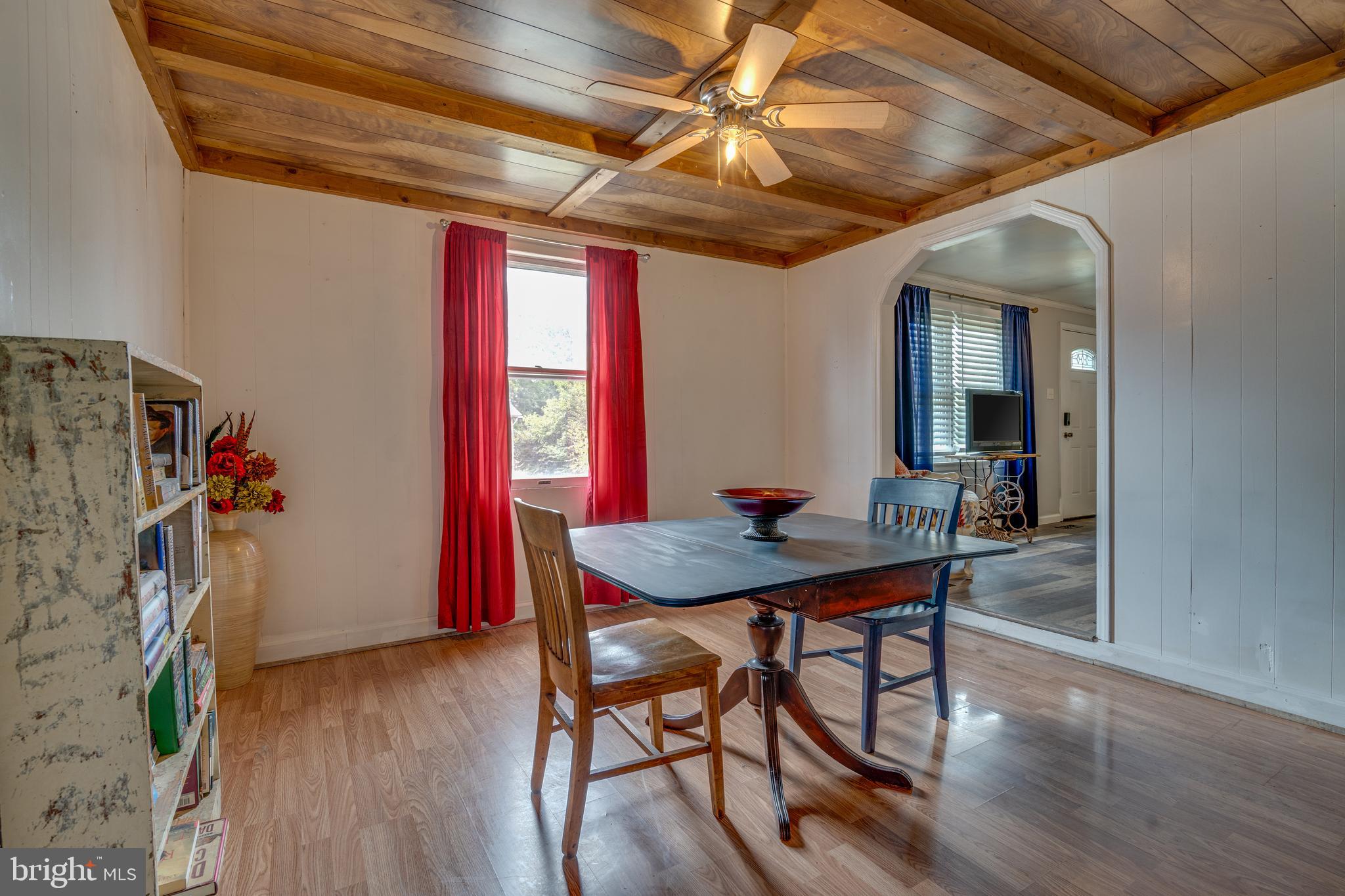 ORCHARD HILLS - Residential