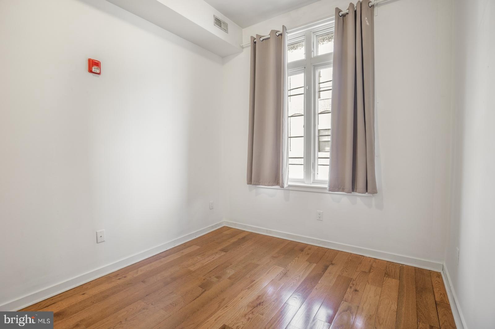 EAST PASSYUNK CROSSING - Residential Lease