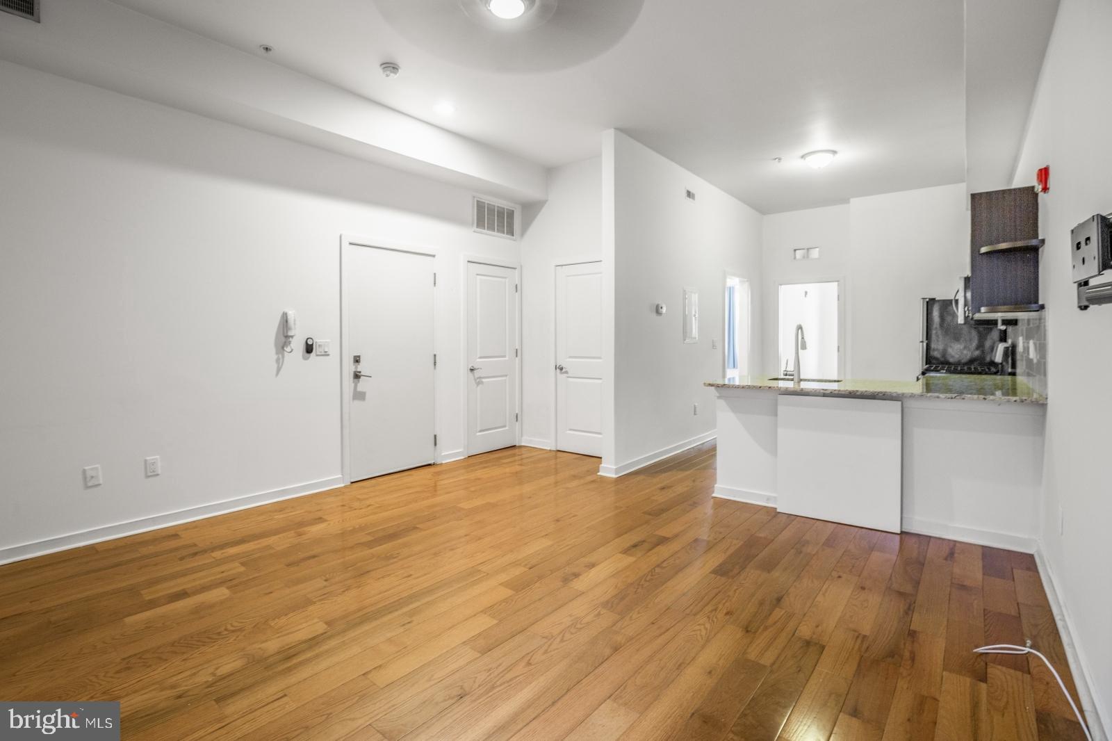 EAST PASSYUNK CROSSING - Residential Lease