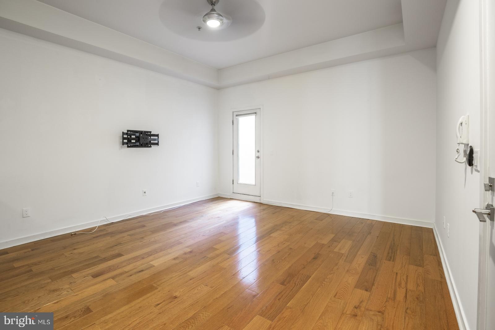 EAST PASSYUNK CROSSING - Residential Lease