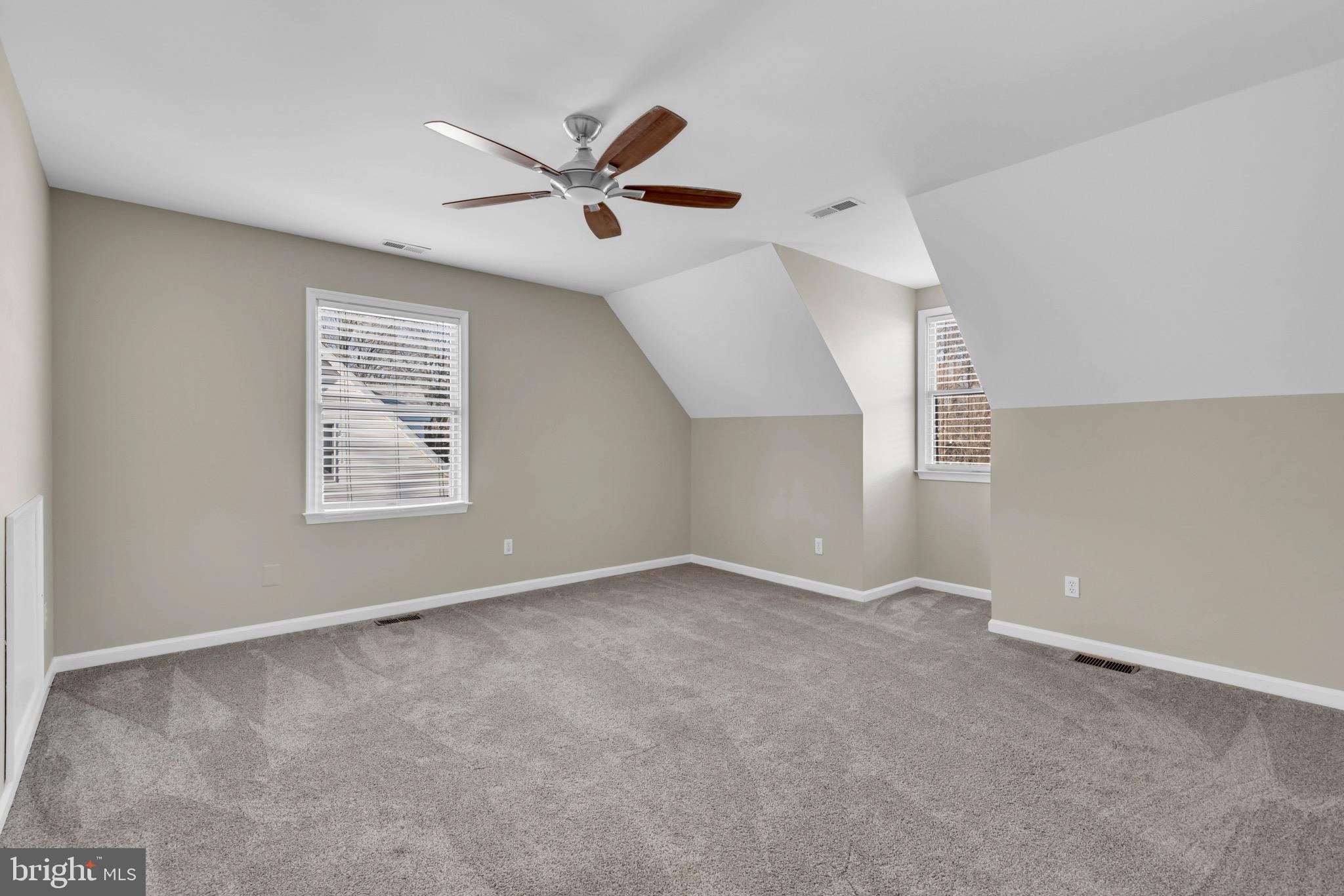 CLOVERFIELDS - Residential