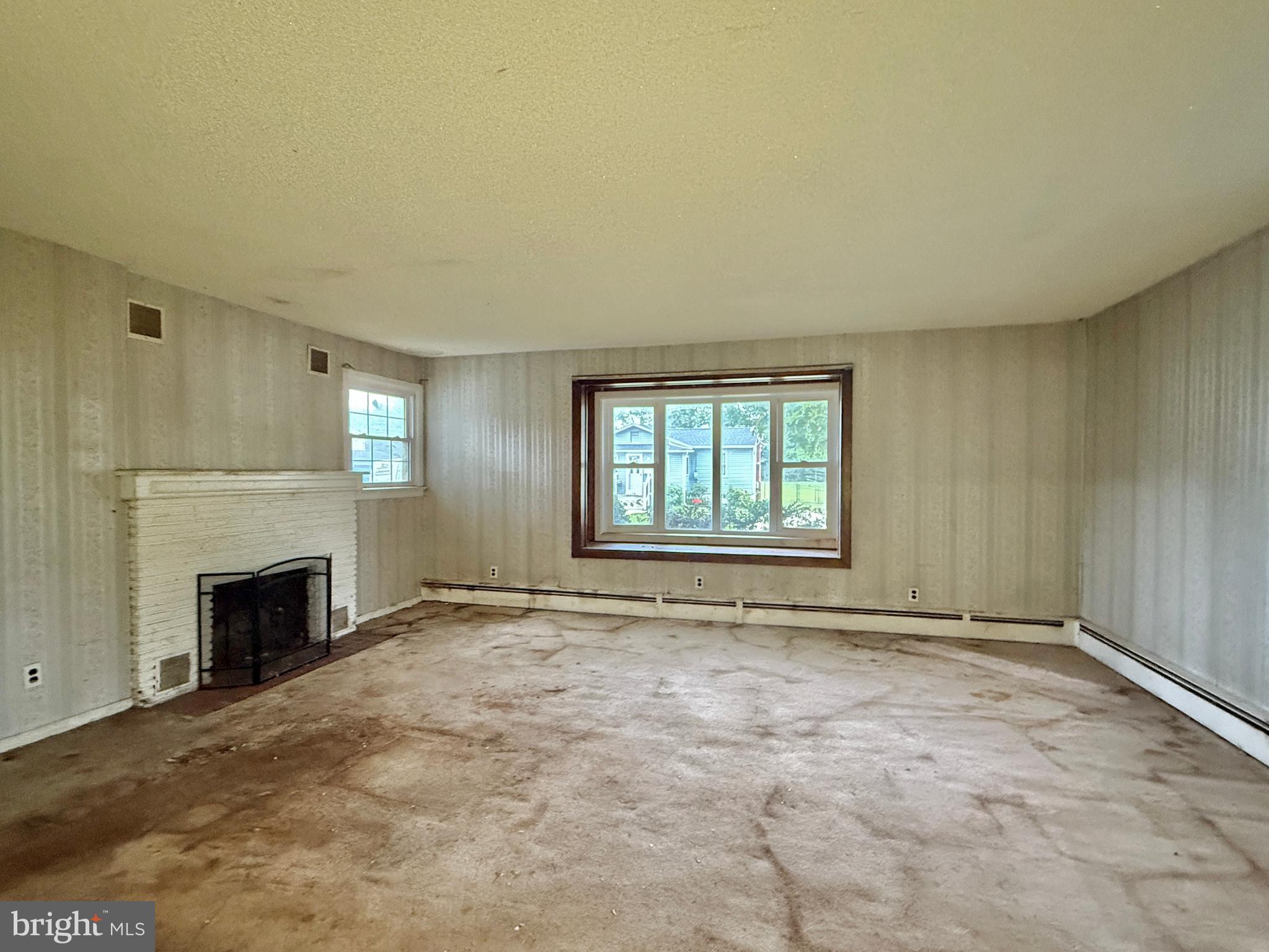 413 LEAF AVENUE