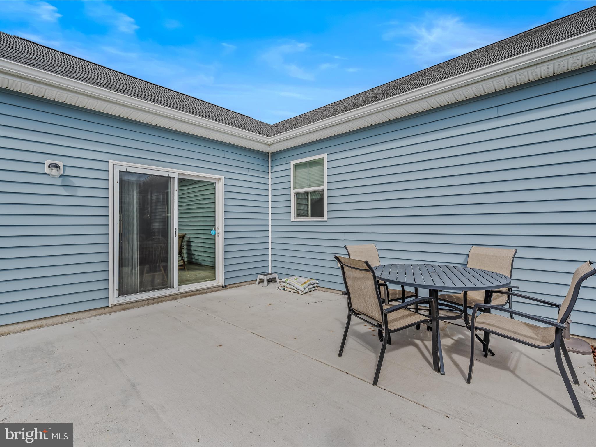 NADENBOUSCH PINES - Residential