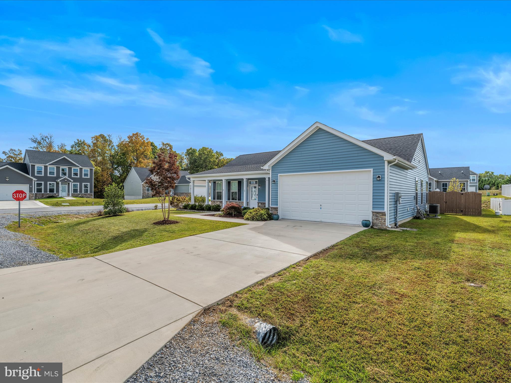 NADENBOUSCH PINES - Residential