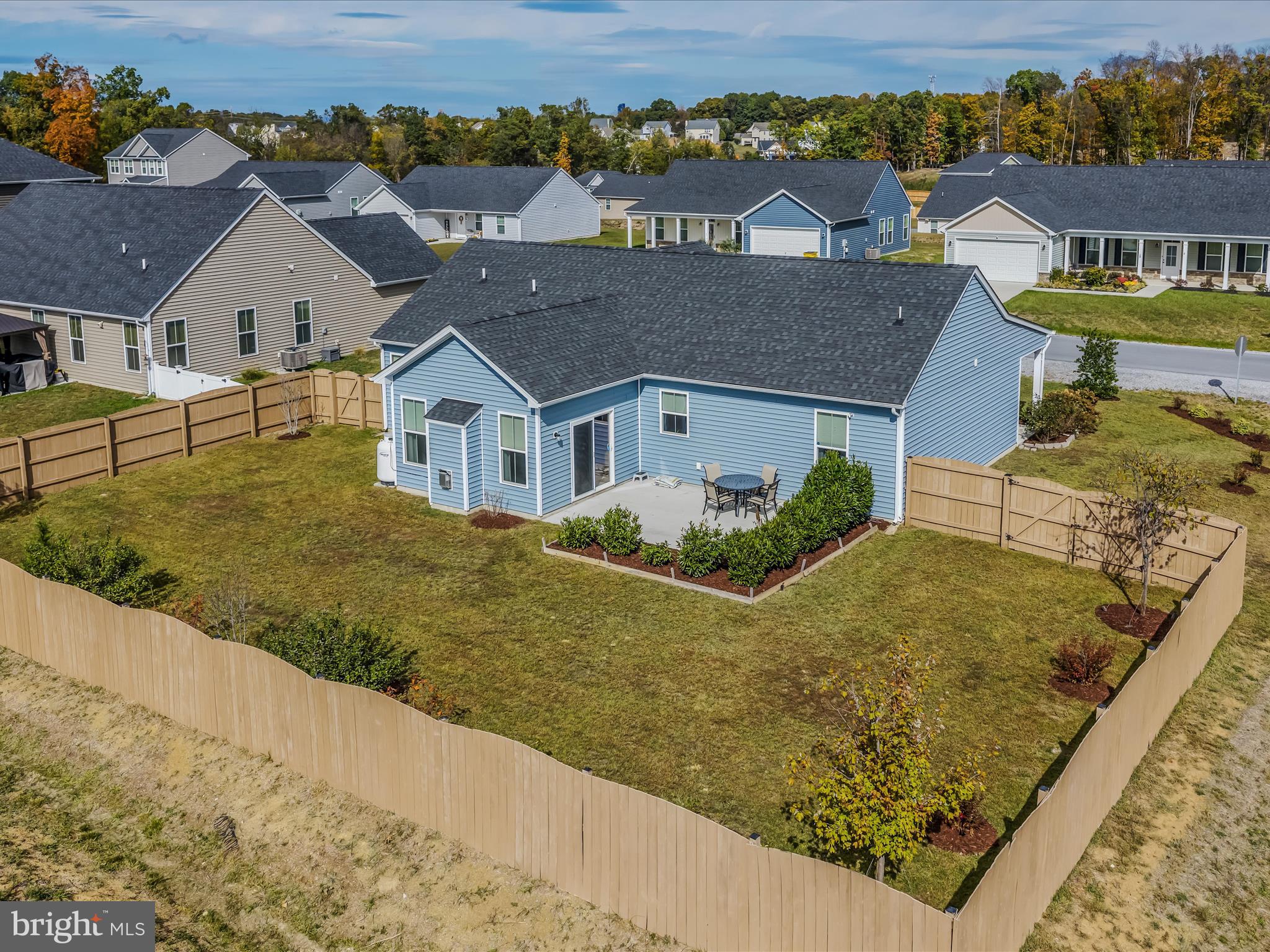 NADENBOUSCH PINES - Residential