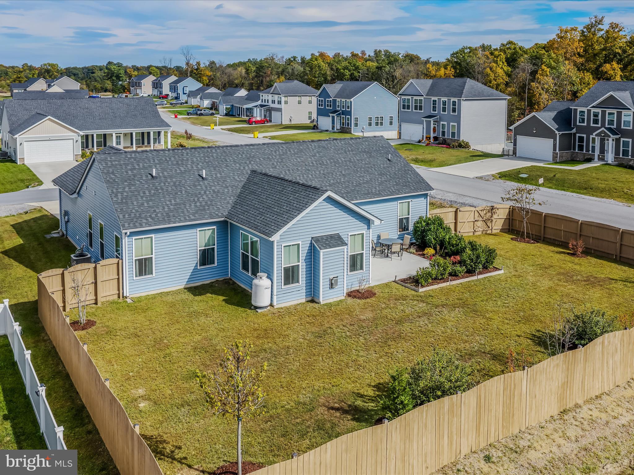 NADENBOUSCH PINES - Residential