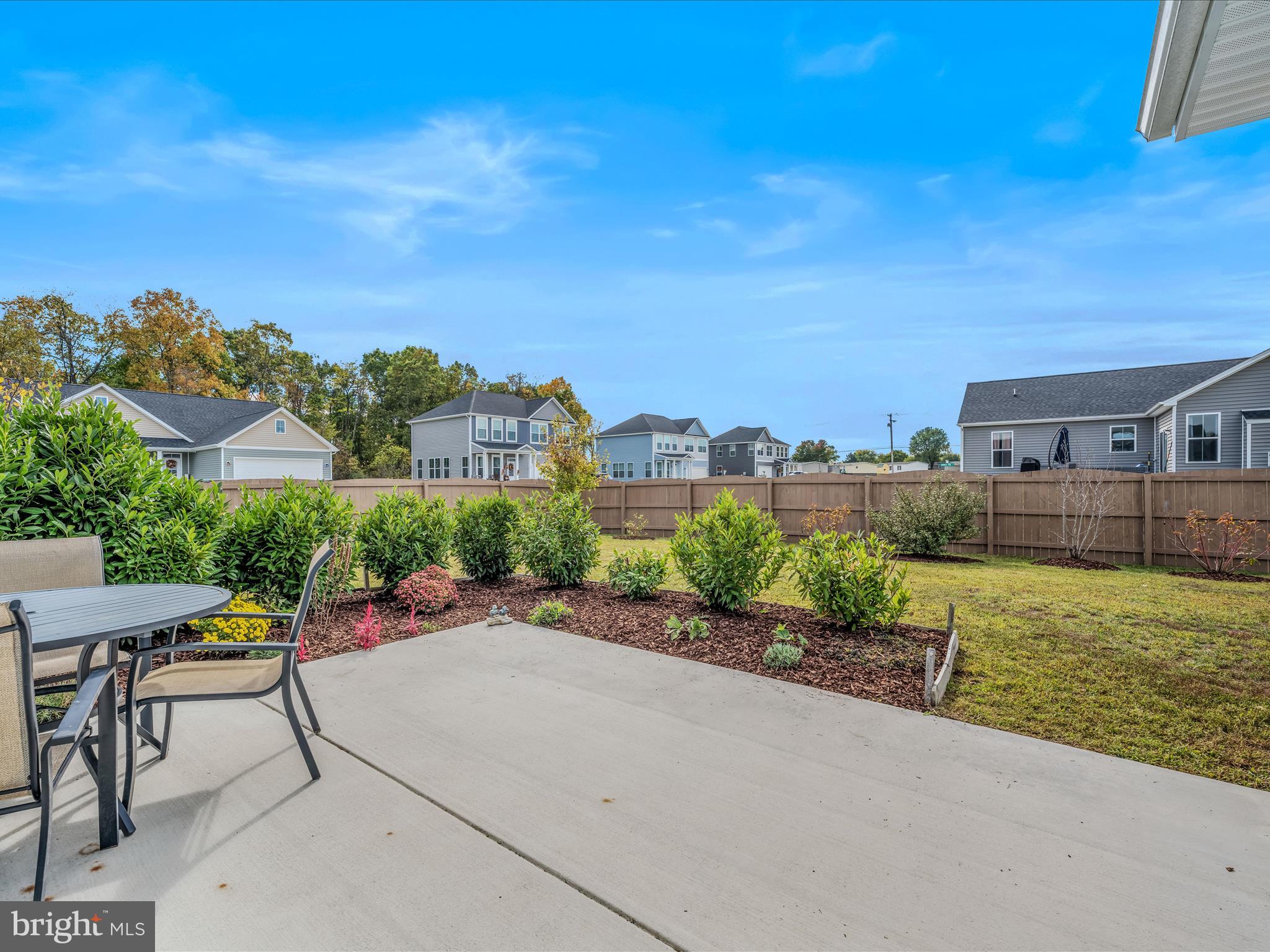 NADENBOUSCH PINES - Residential