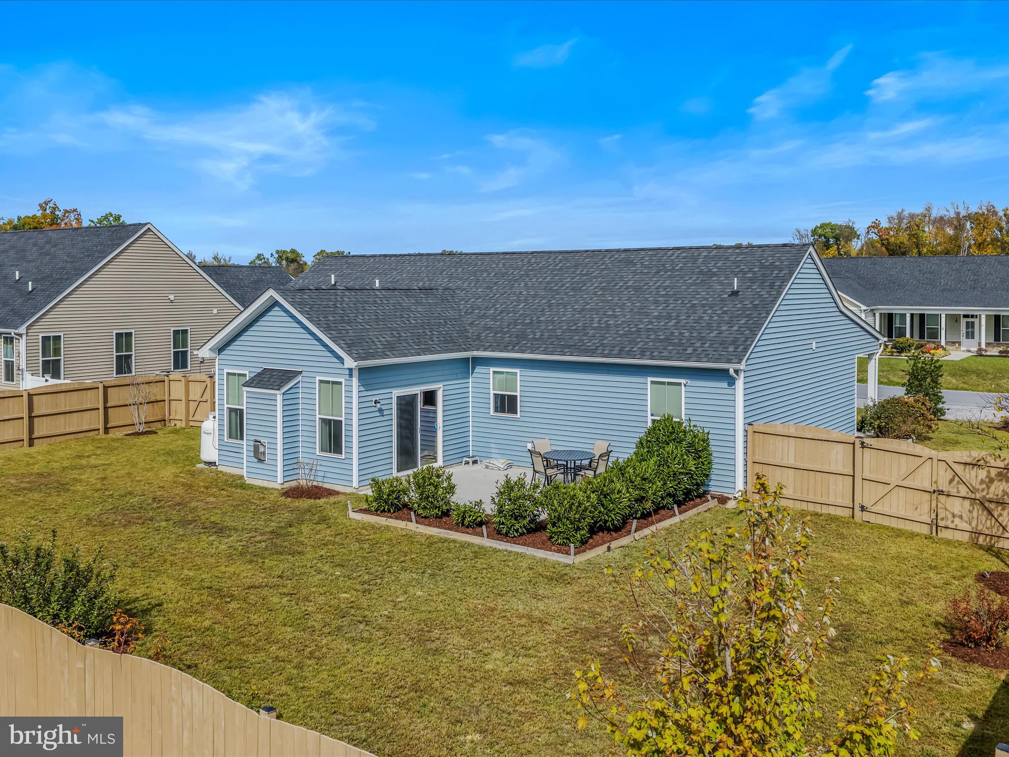 NADENBOUSCH PINES - Residential