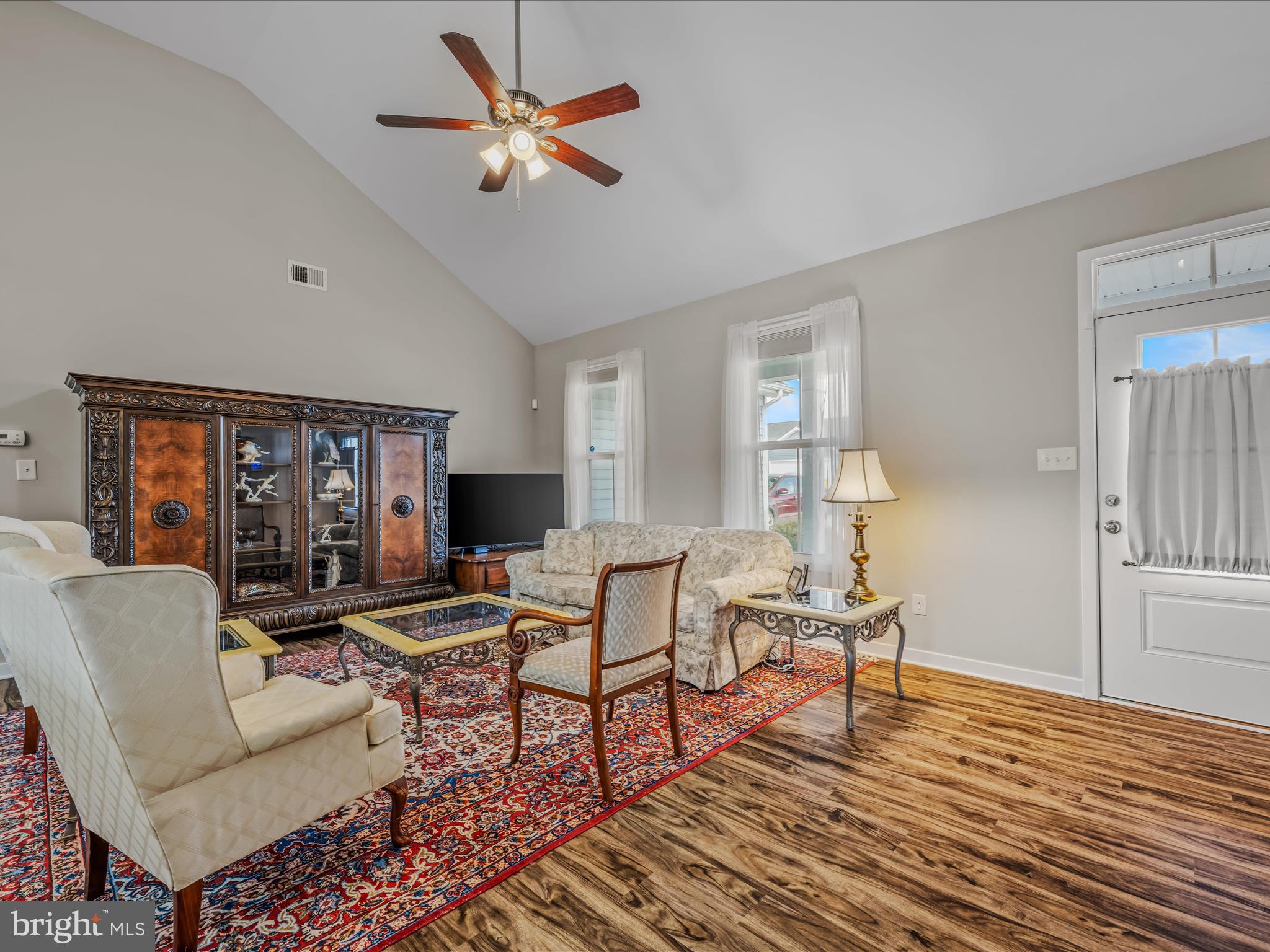 NADENBOUSCH PINES - Residential