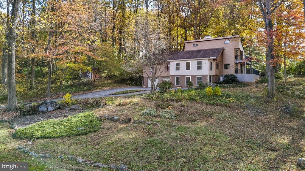 Photo of 10 Woods Road, ELVERSON, PA 19520 (MLS # PACT2112138)