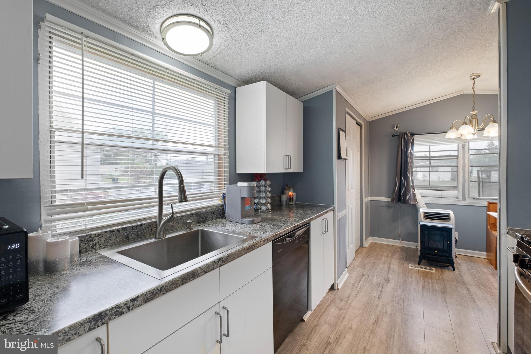 VILLAGEBROOK TR PK - Residential