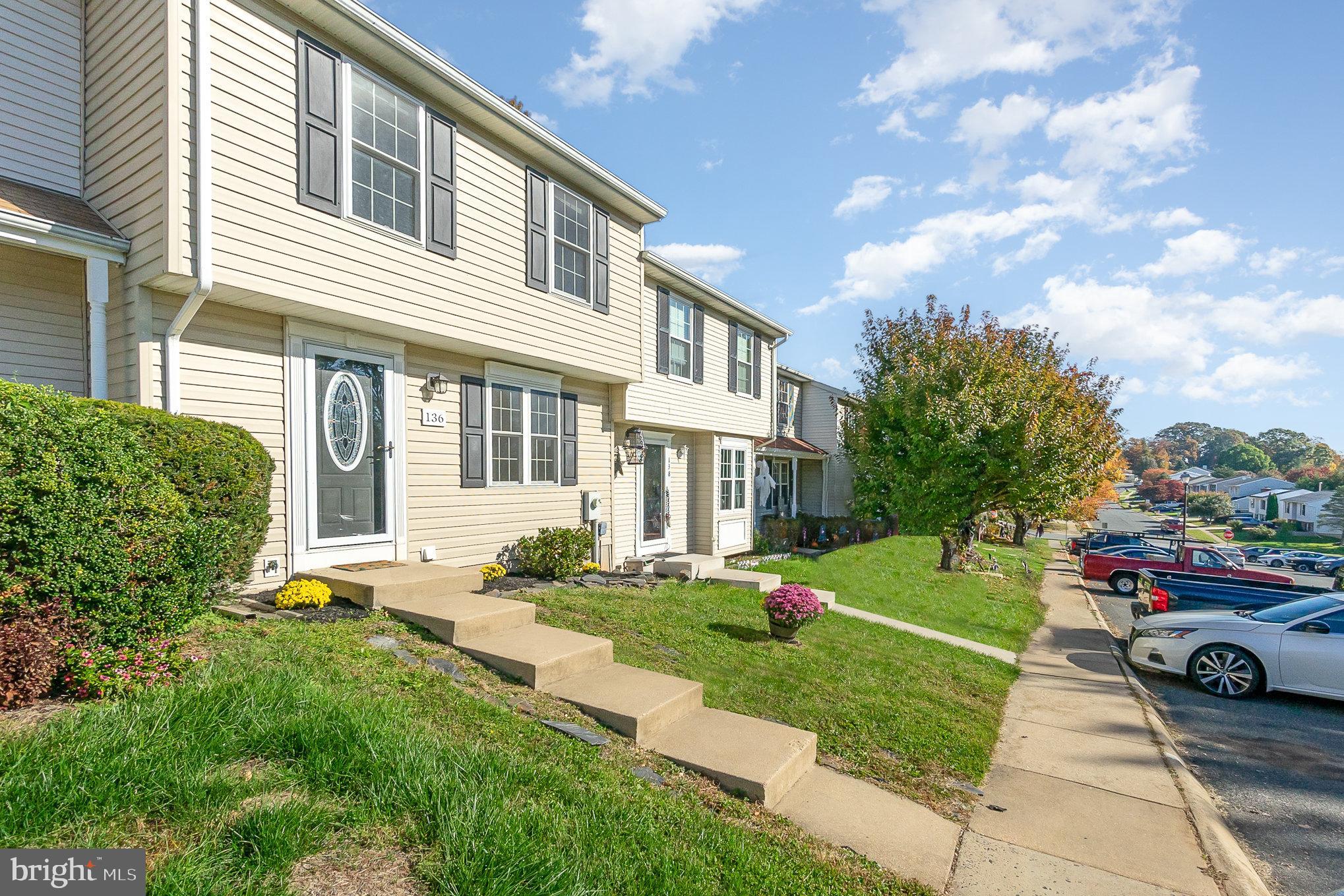 LAUREL VALLEY - Residential