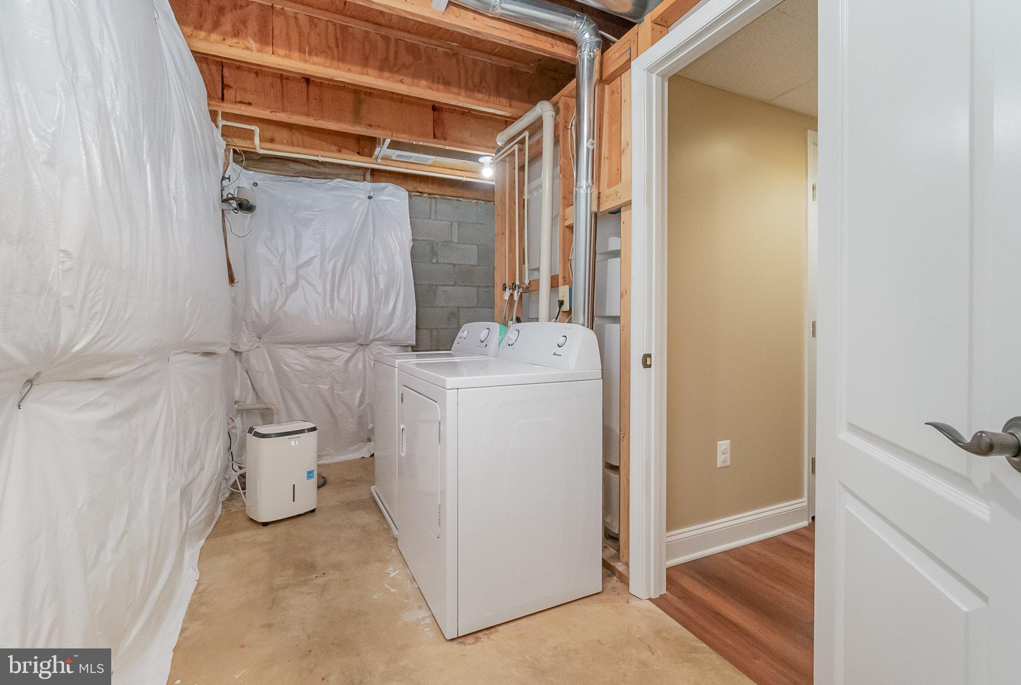 LAUREL VALLEY - Residential