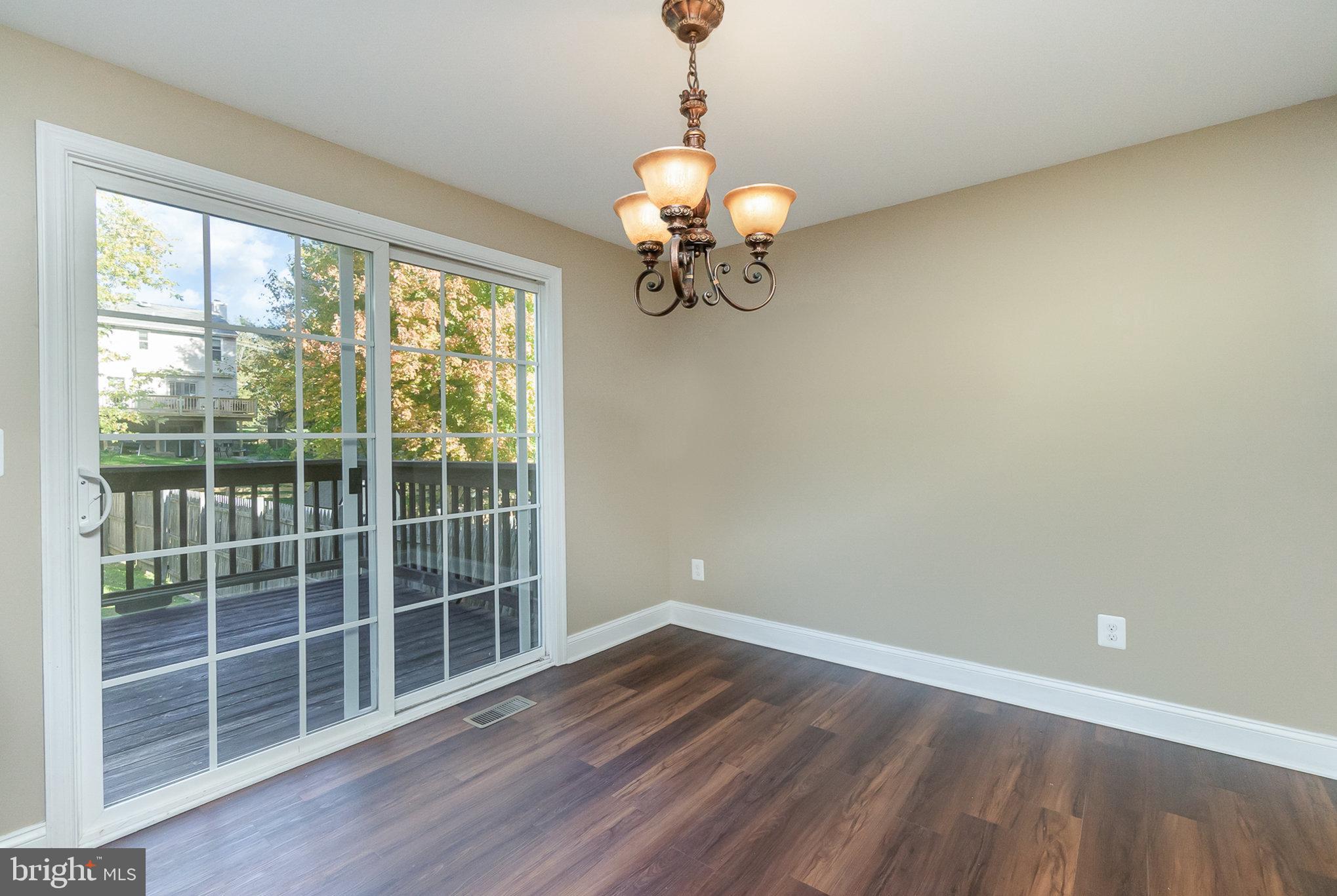 LAUREL VALLEY - Residential