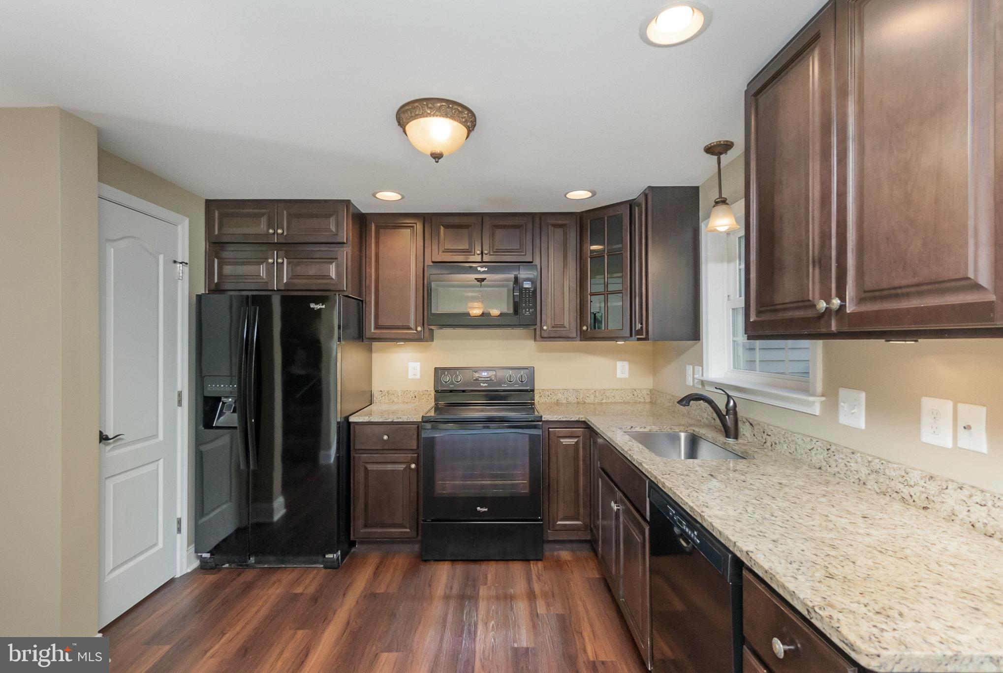 LAUREL VALLEY - Residential