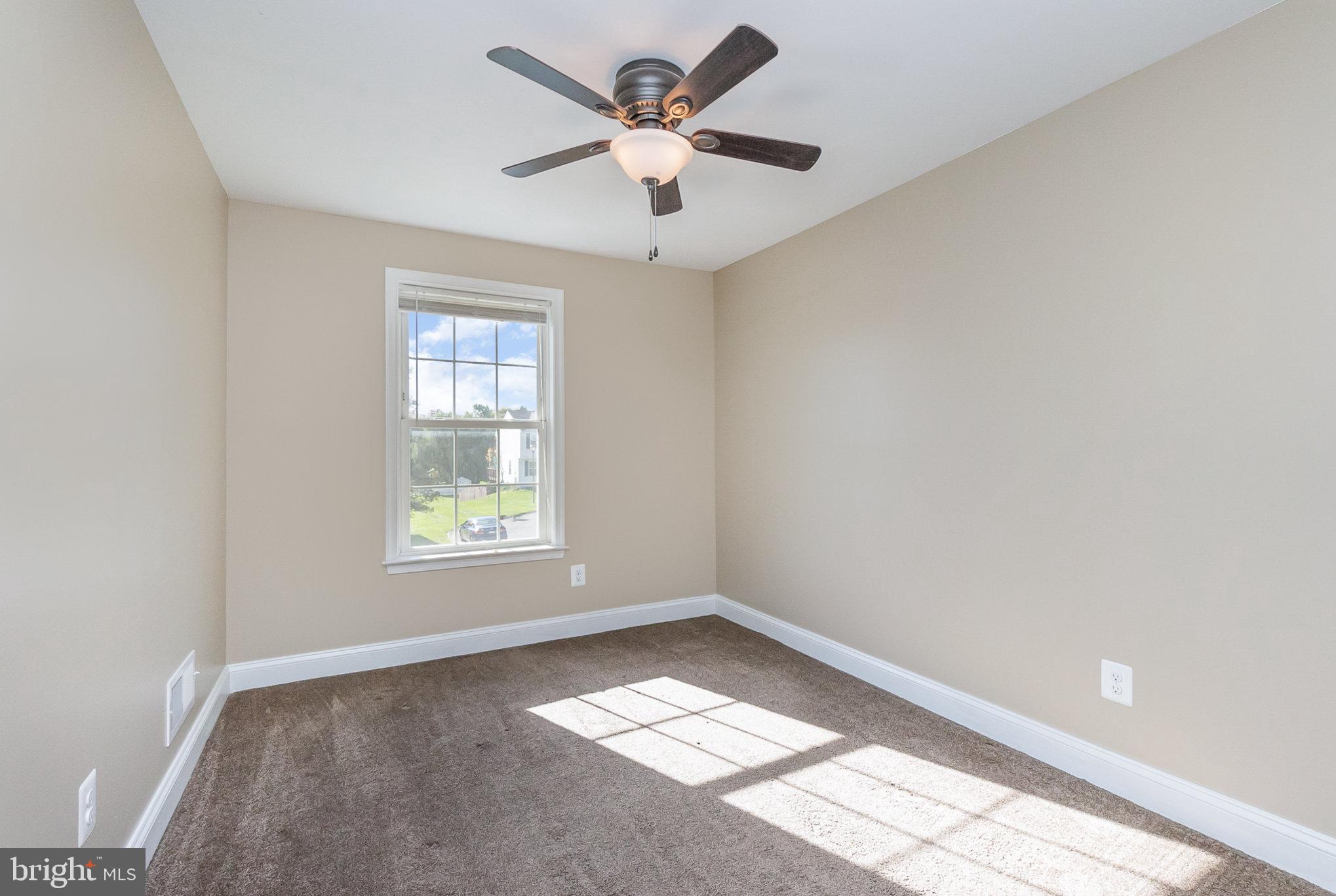 LAUREL VALLEY - Residential