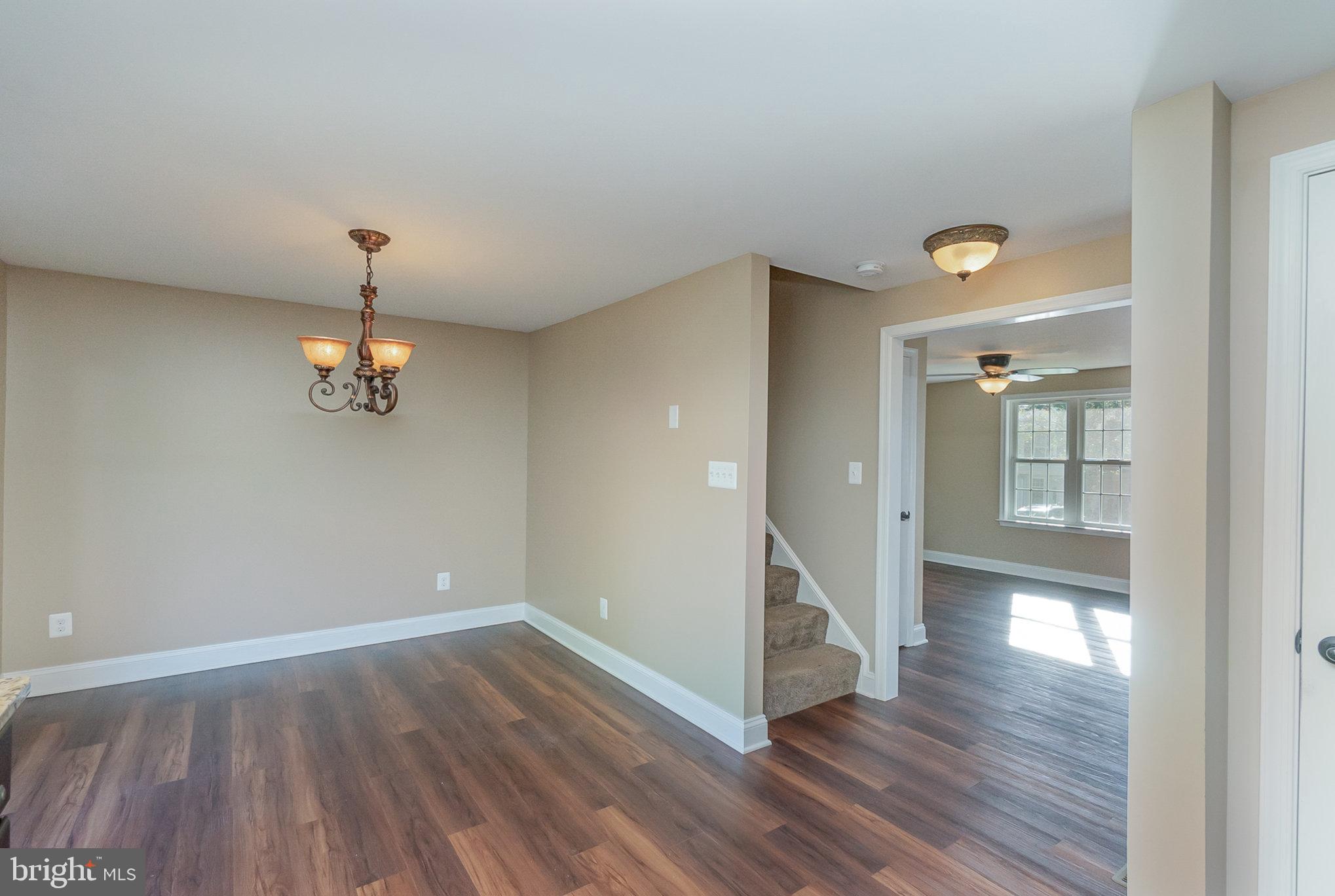 LAUREL VALLEY - Residential