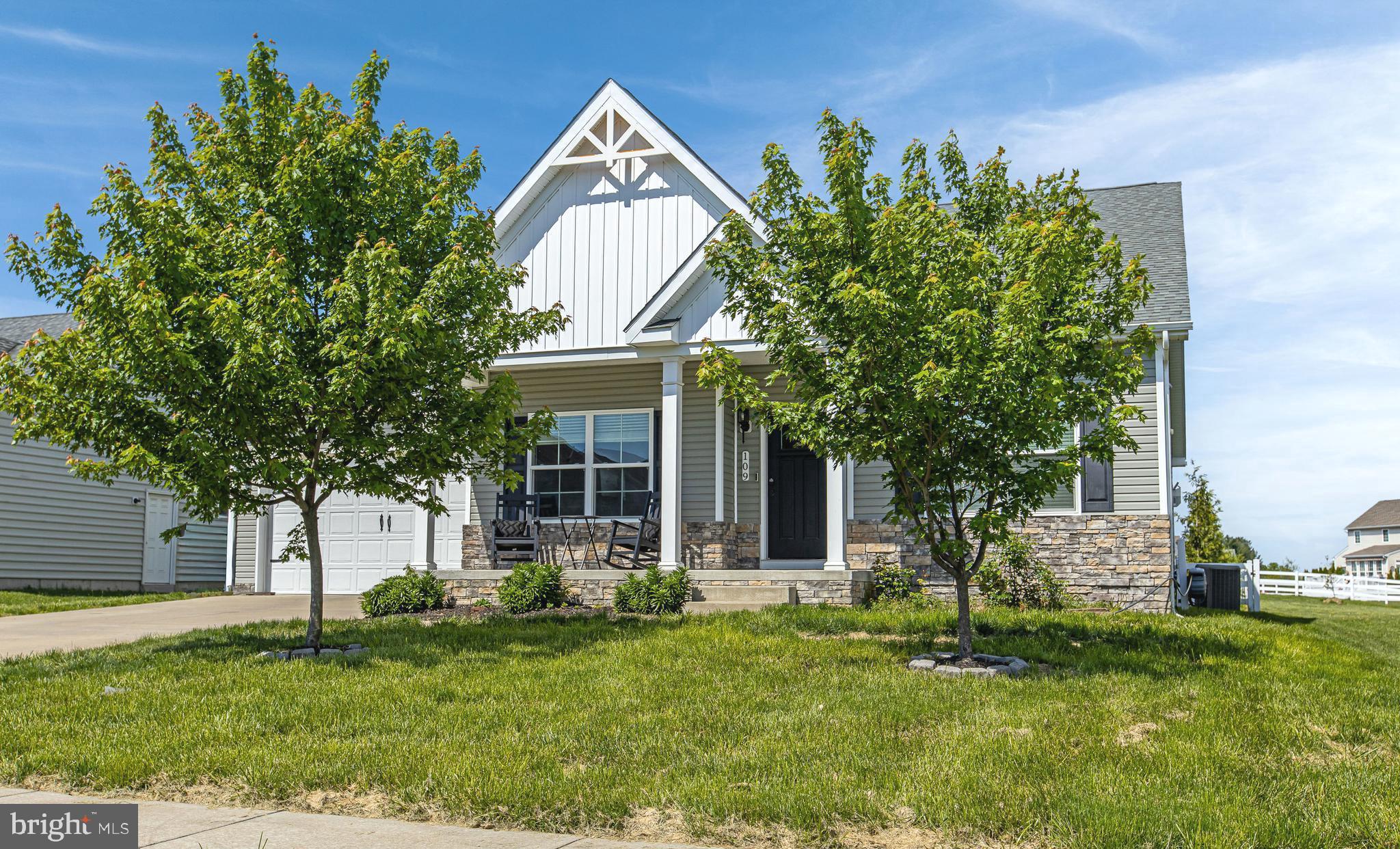 109 ABBIGAIL CROSSING