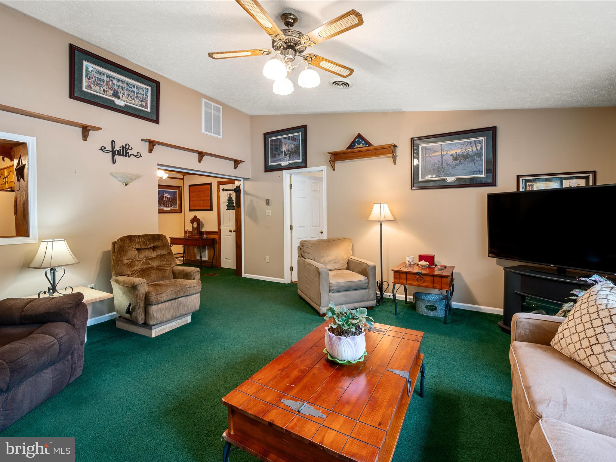 WINCHESTER - Residential