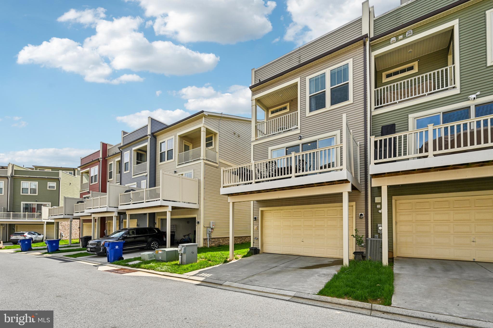 VILLAGES OF URBANA - Residential