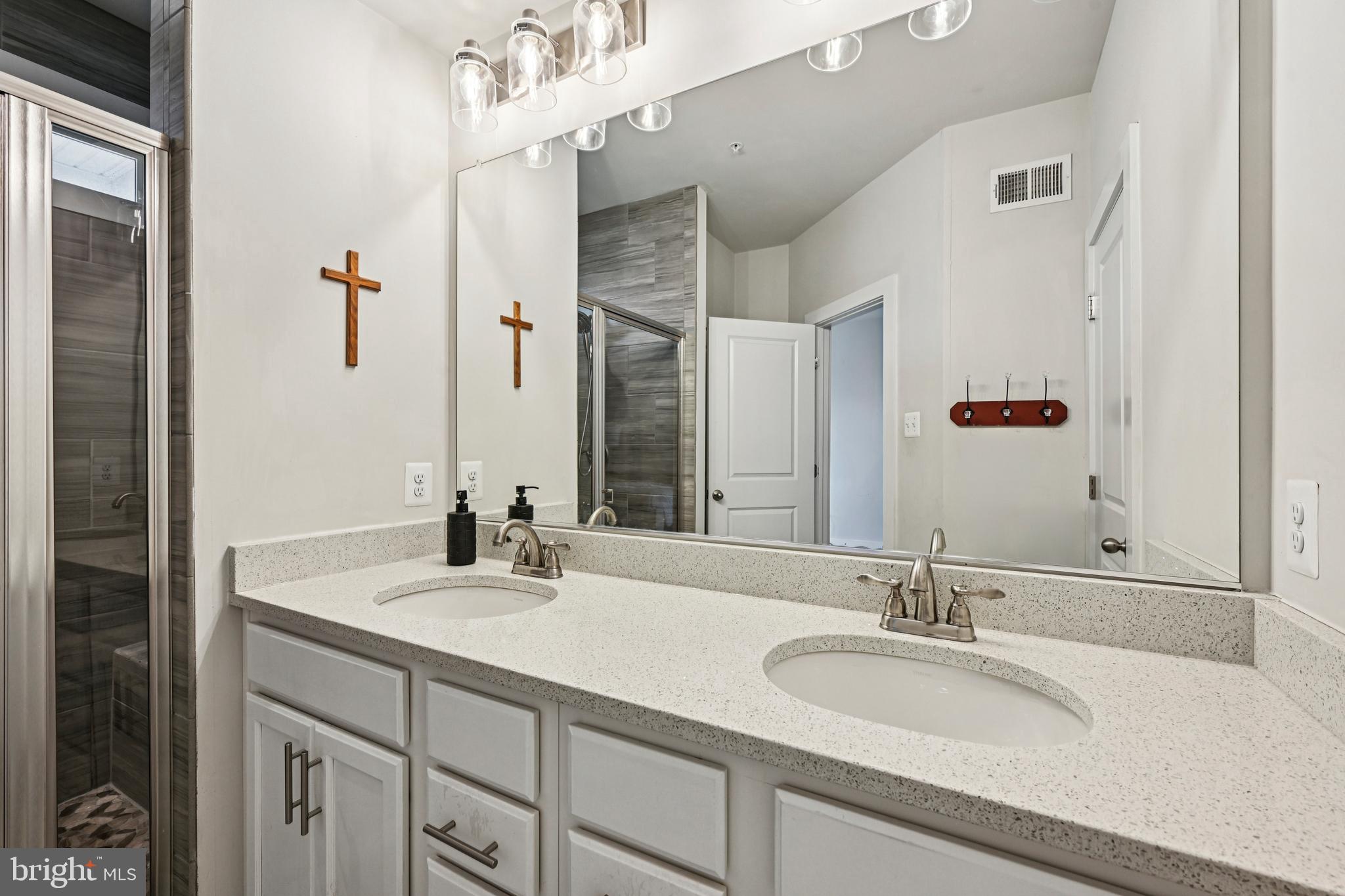 VILLAGES OF URBANA - Residential