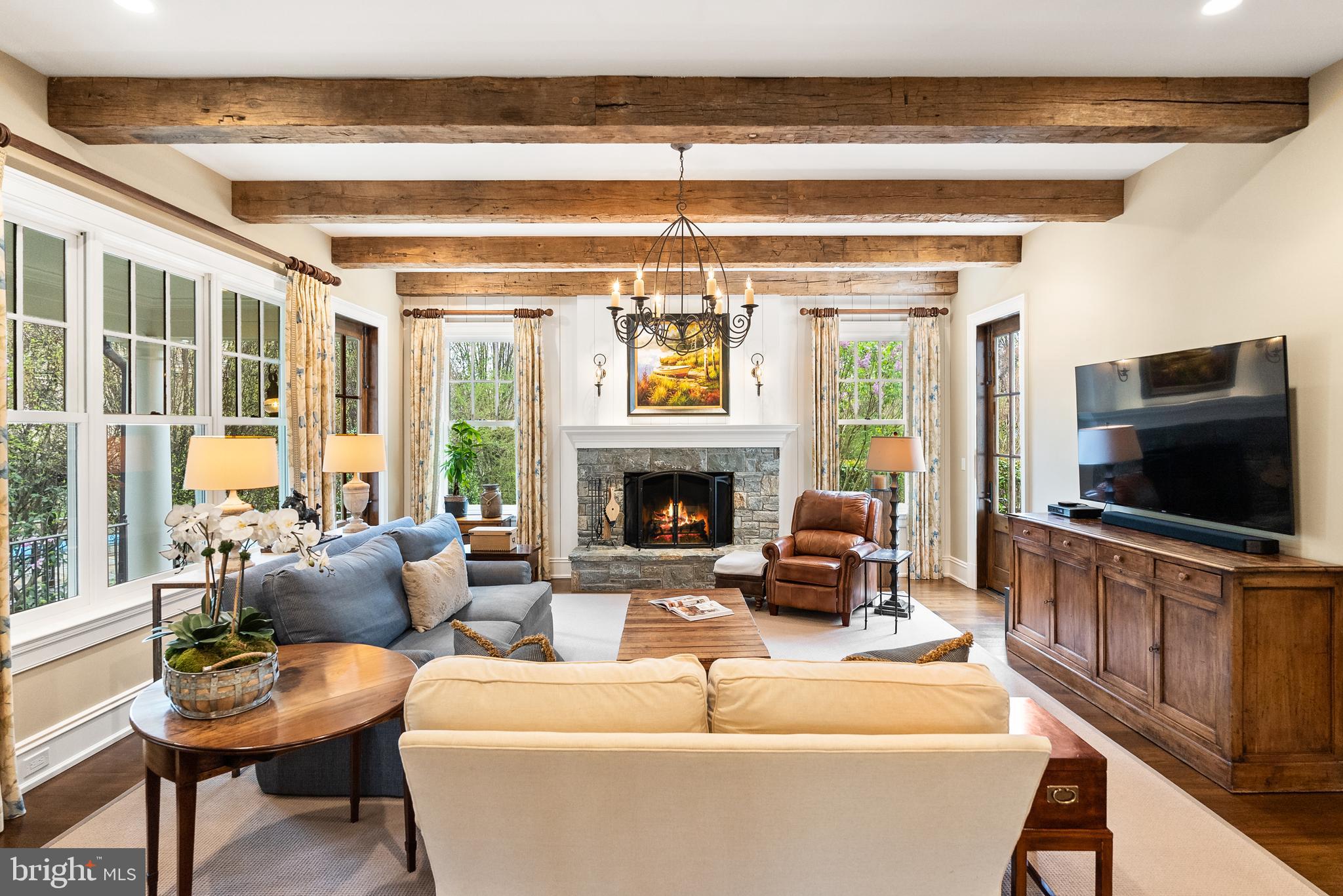 SALONA VILLAGE - Residential