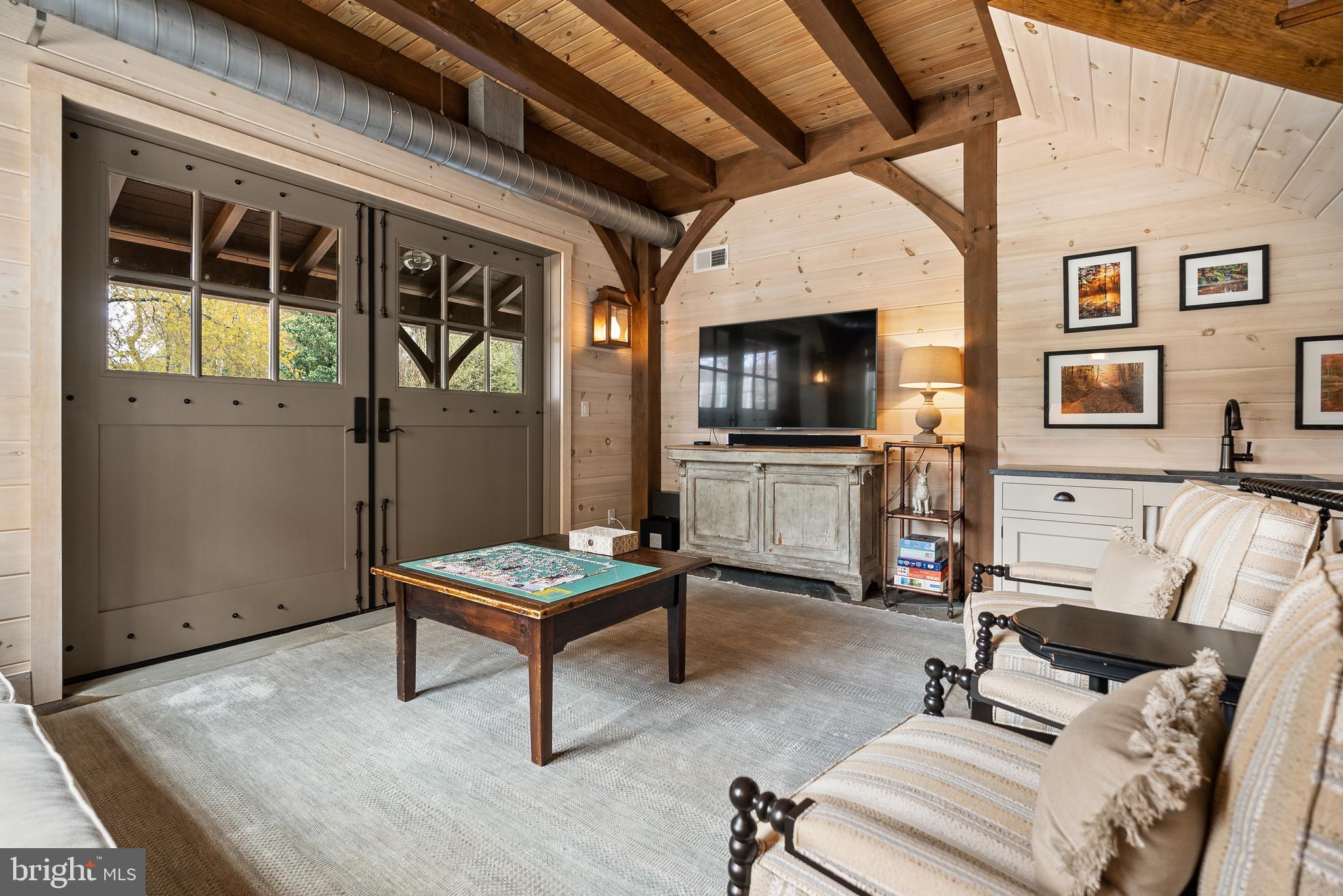 SALONA VILLAGE - Residential