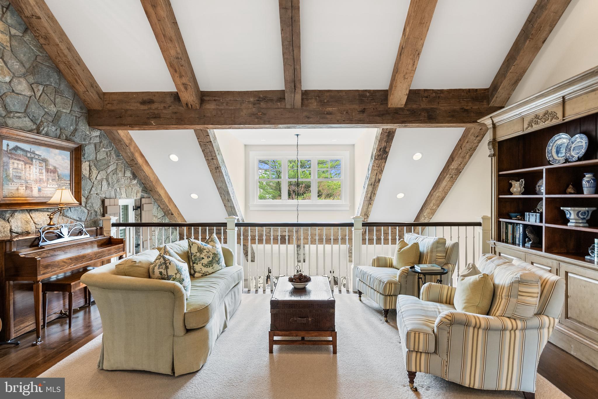 SALONA VILLAGE - Residential