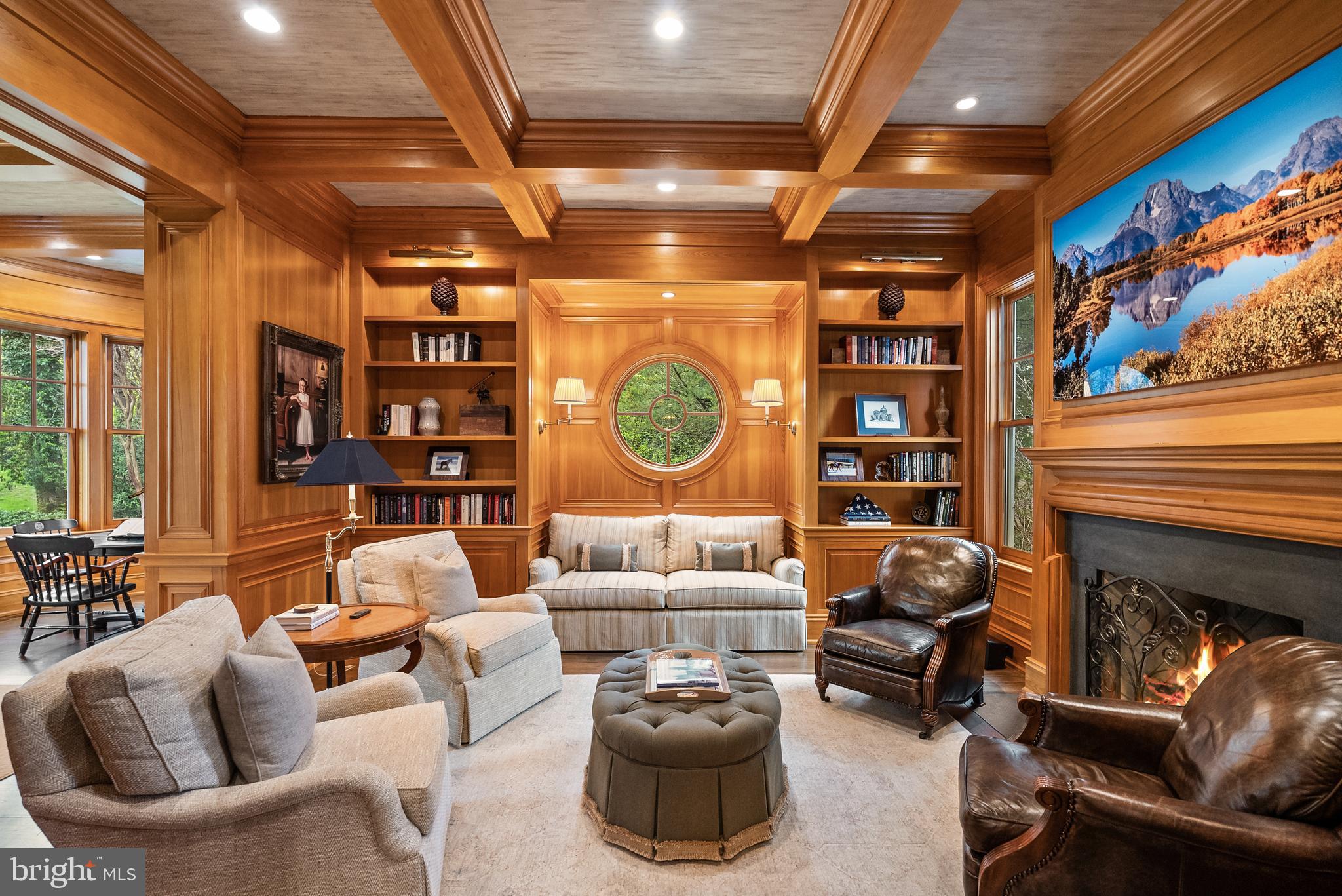 SALONA VILLAGE - Residential