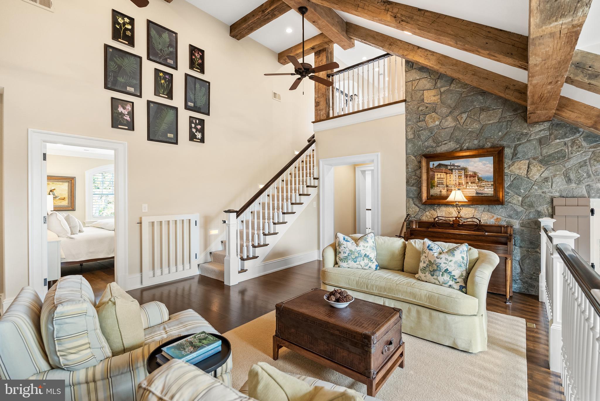 SALONA VILLAGE - Residential