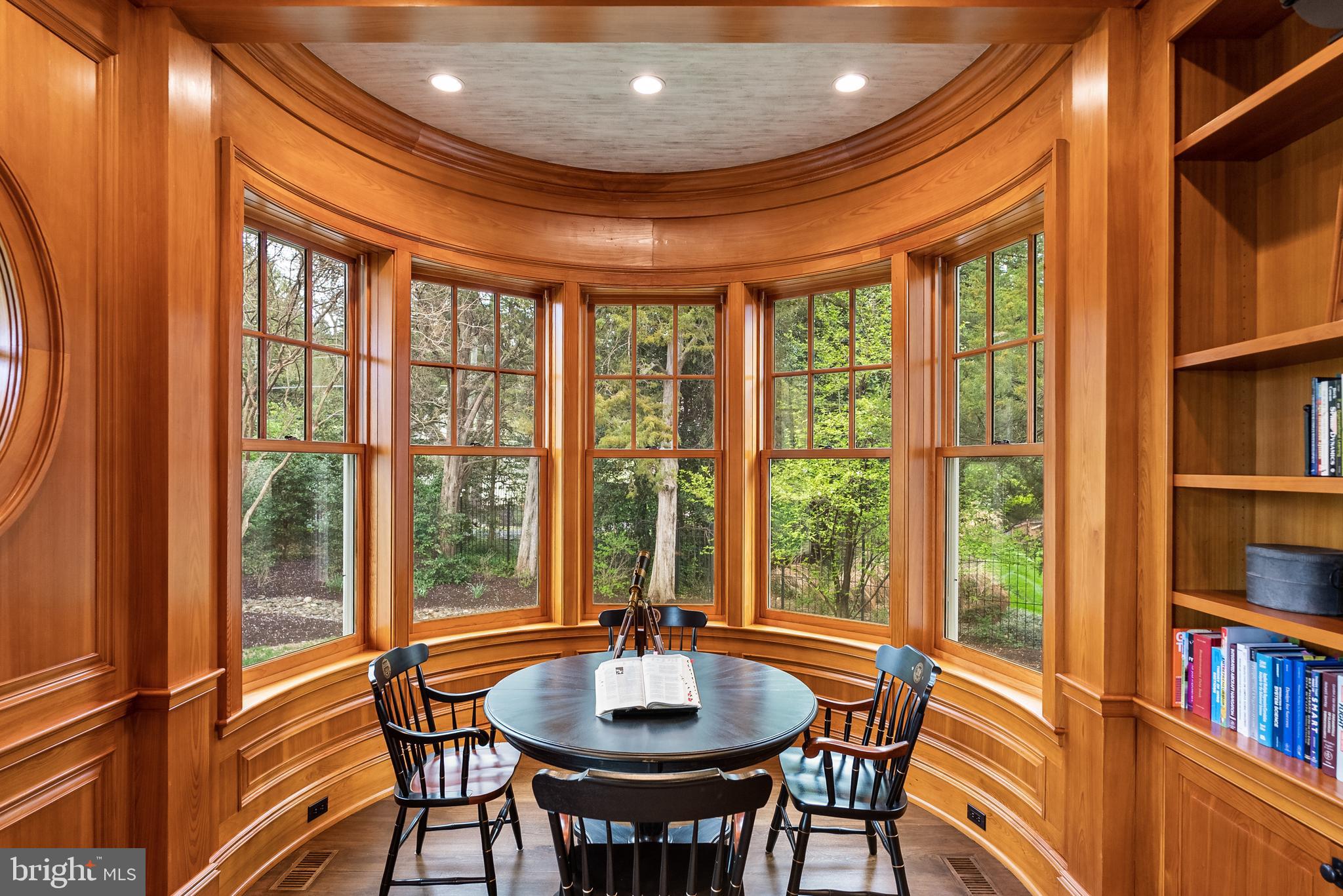 SALONA VILLAGE - Residential