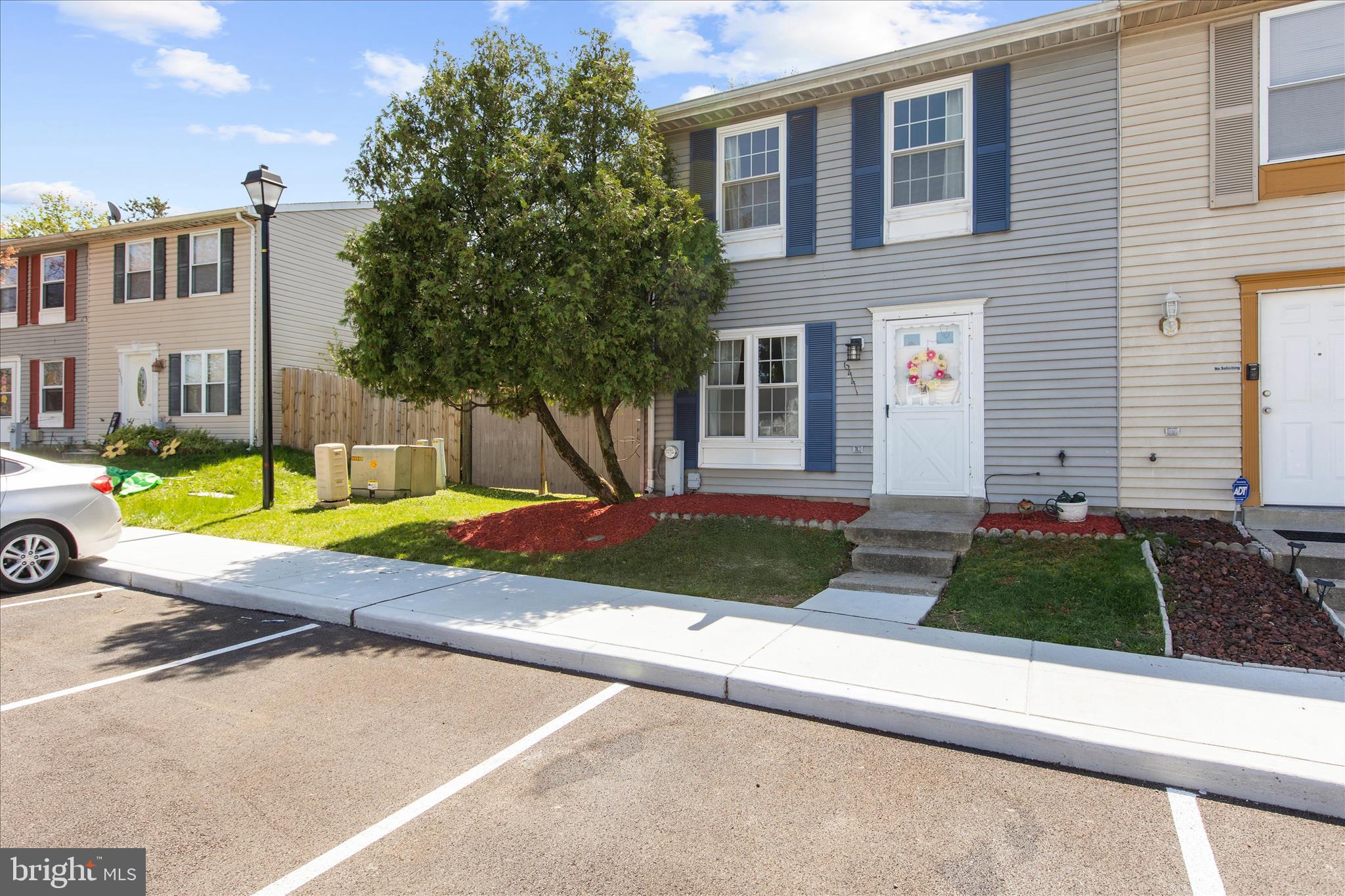 COLONY SQUARE - Residential