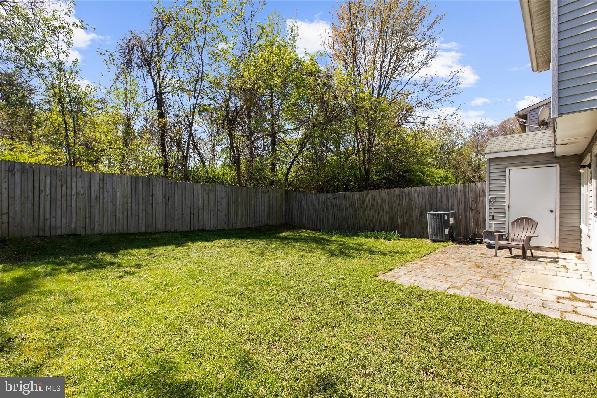 COLONY SQUARE - Residential