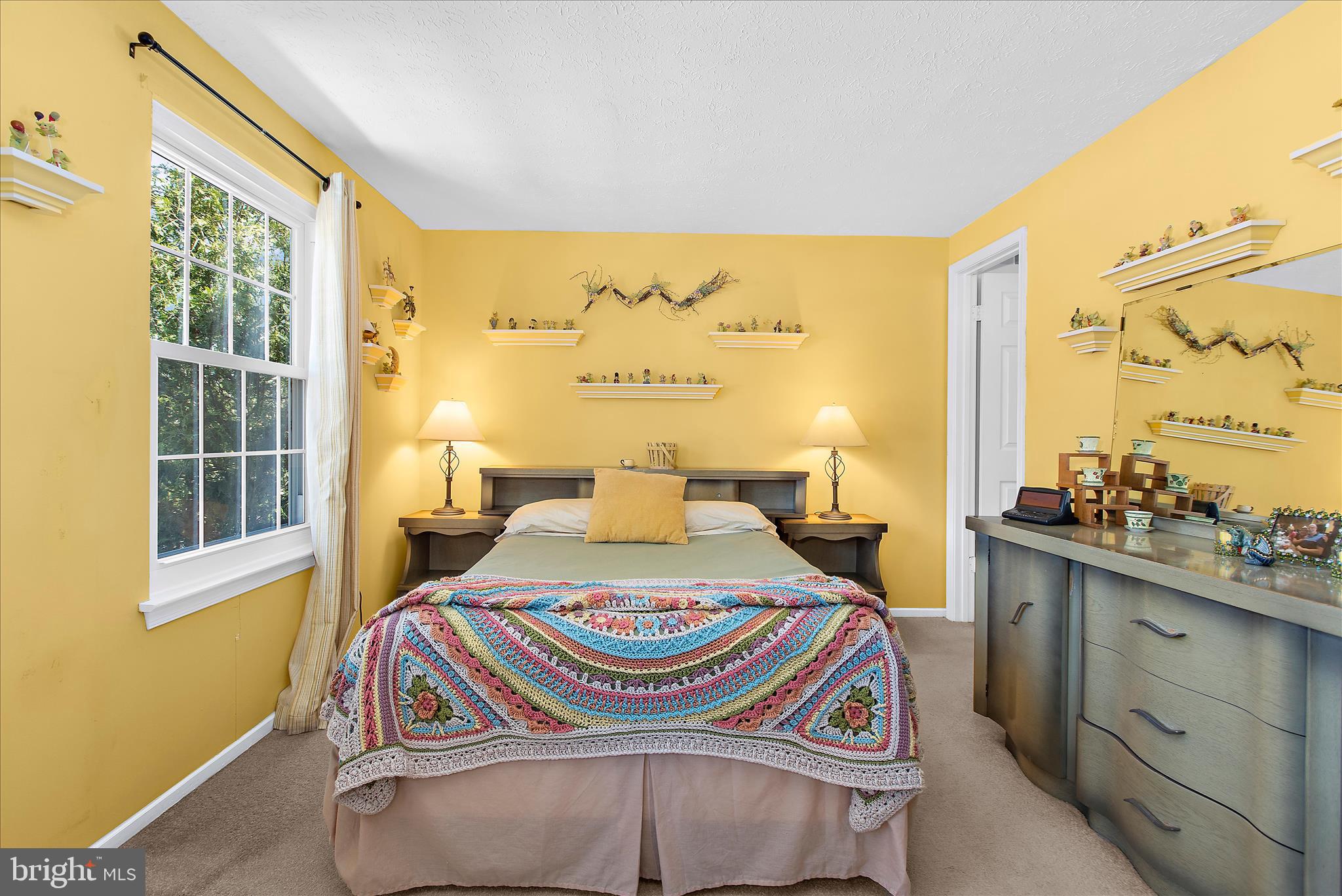 COLONY SQUARE - Residential