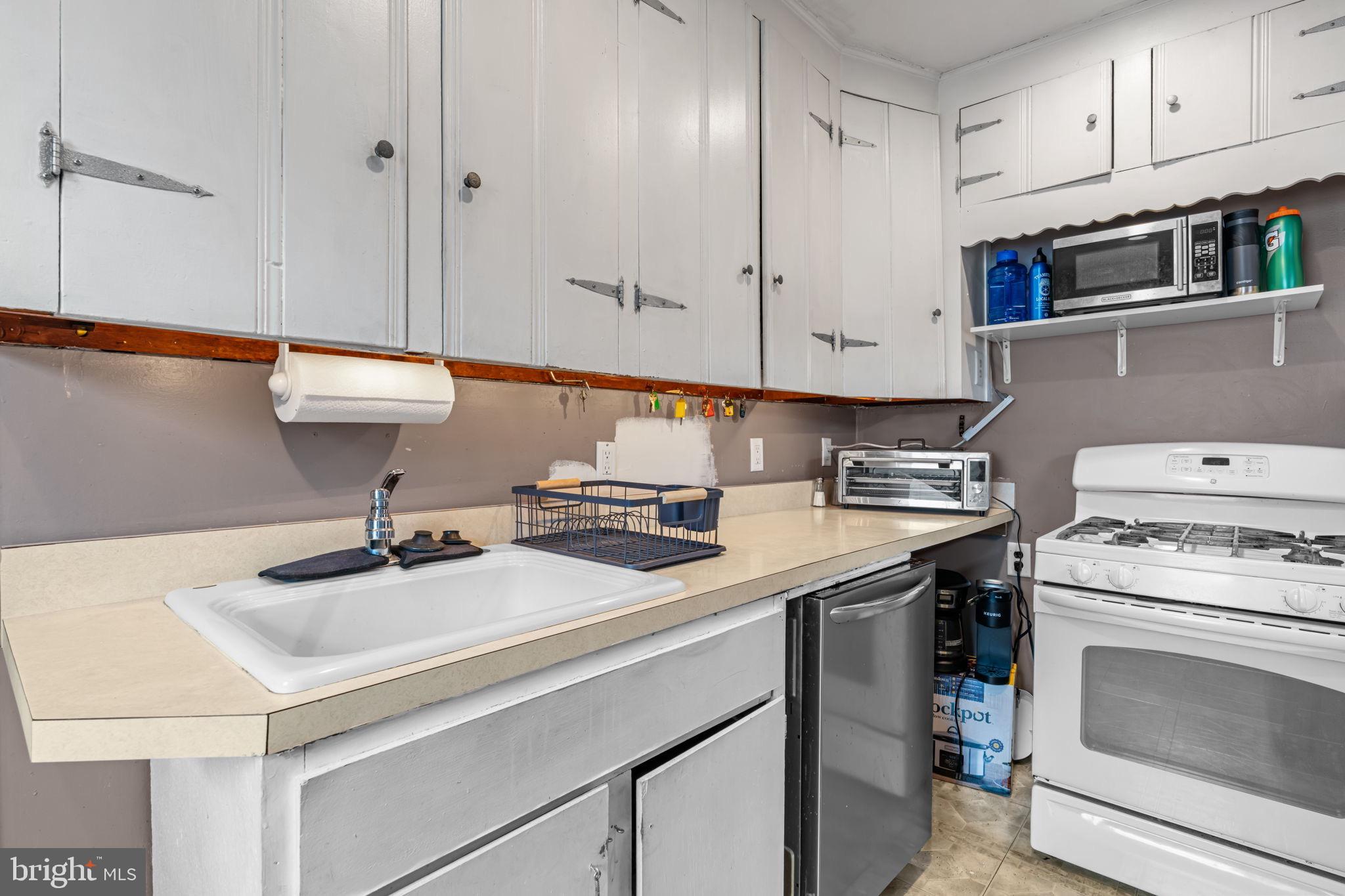 ROCKLEDGE - Residential