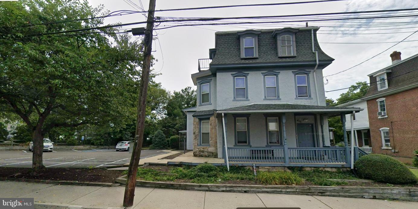 Perfect one-bedroom, 3rd floor apartment, with den/office and plenty of off-street parking in adjacent lot. Water, sewer, heat, gas, snow removal & garbage all INCLUDED IN RENT! Washer and dryer on site - currently FREE to use! Located just a block away from North Wales Train Station and in a nice, quiet neighborhood. First and last month's rent plus one month security required along with the application fee.
Call today to schedule a showing.