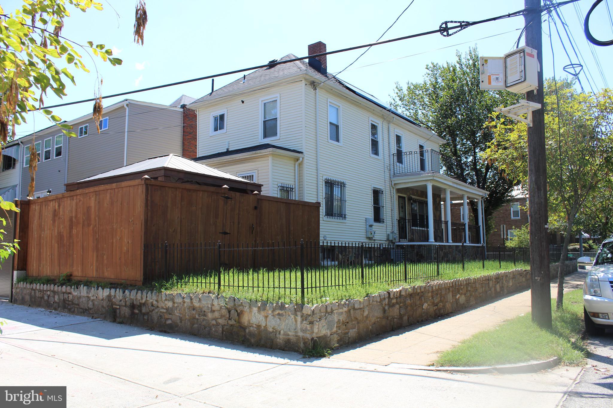 ANACOSTIA - Residential Lease