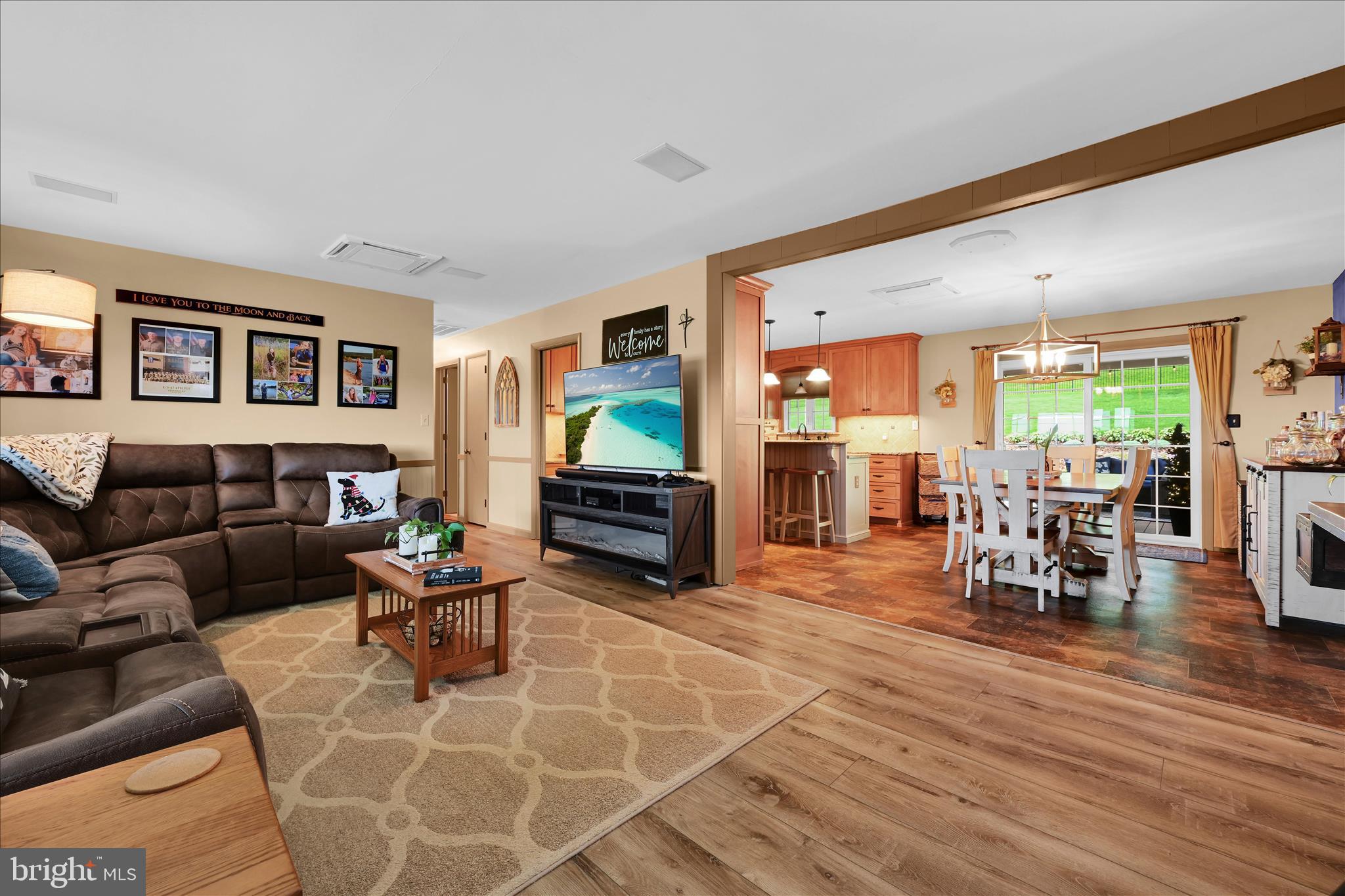HIMES HILL - Residential