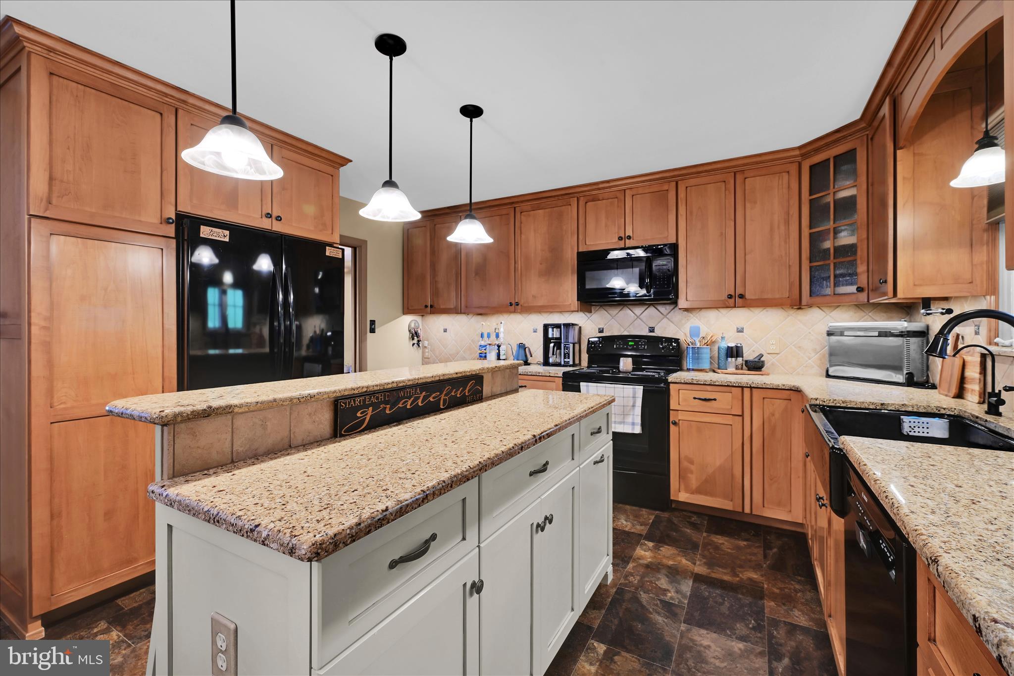 HIMES HILL - Residential