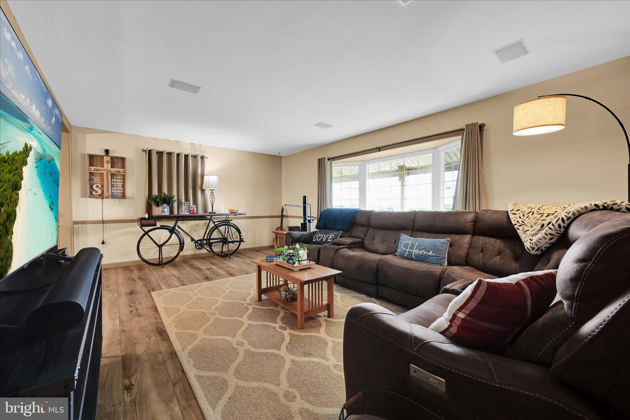 HIMES HILL - Residential