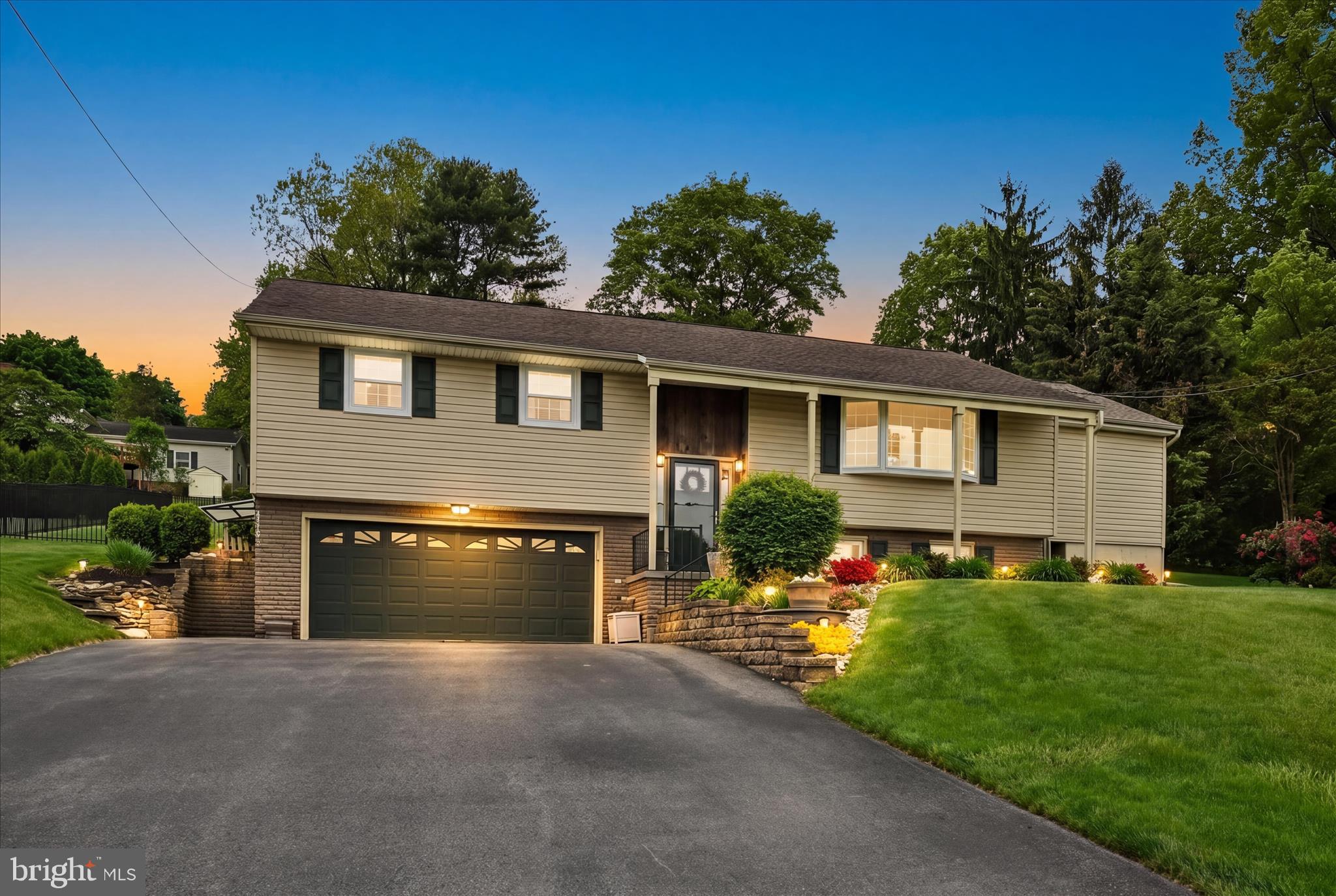 HIMES HILL - Residential