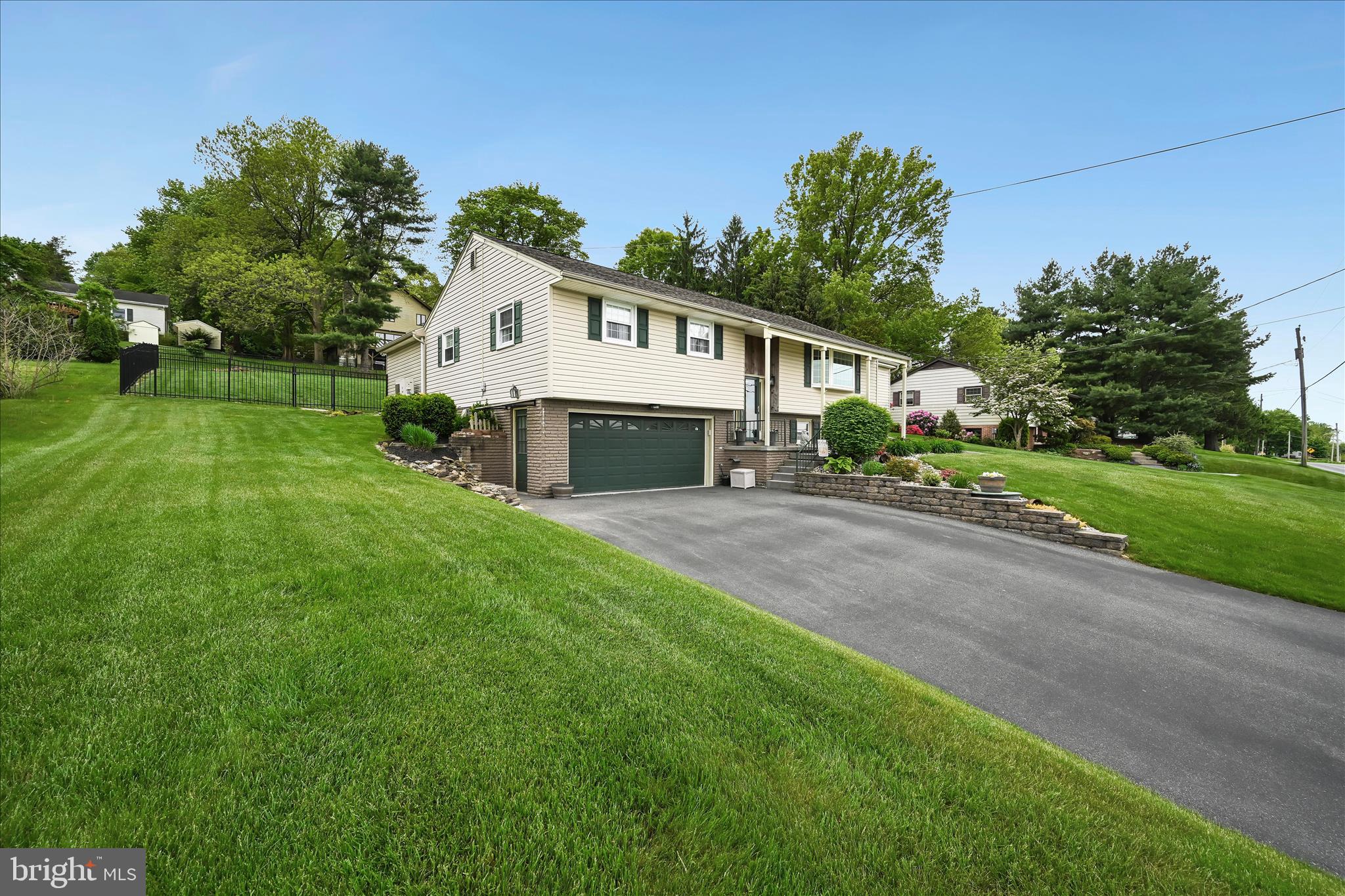 HIMES HILL - Residential