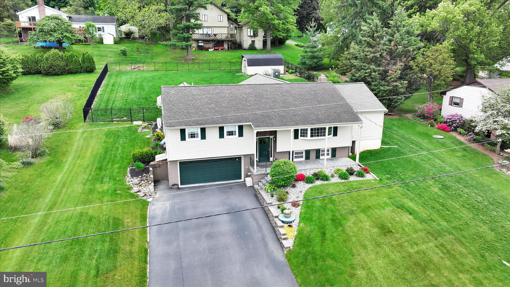 HIMES HILL - Residential