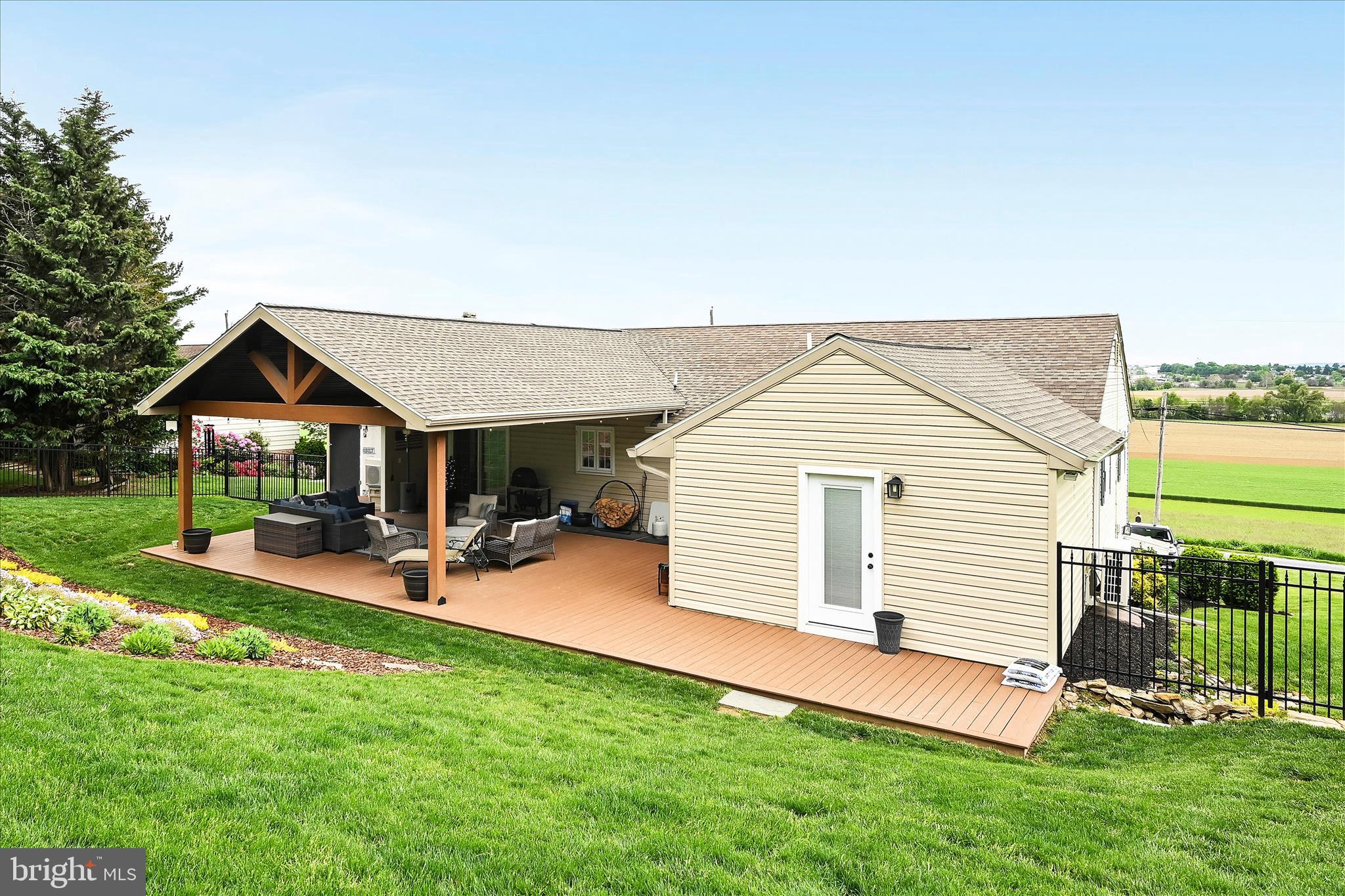 HIMES HILL - Residential