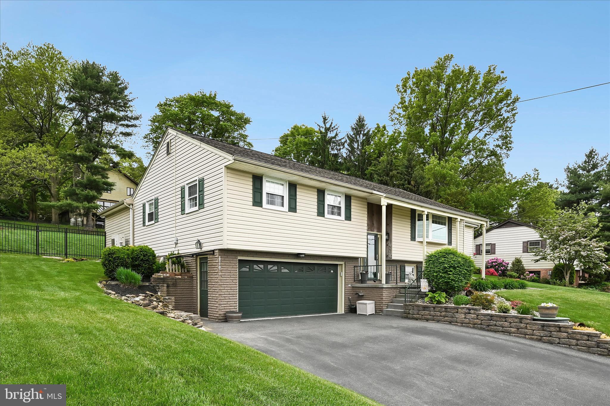HIMES HILL - Residential